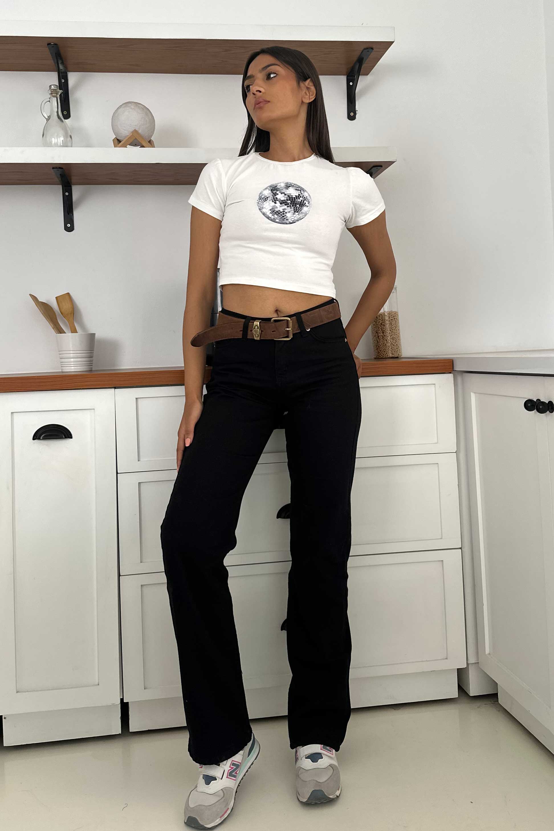 Straight - Classic Black Relaxed Fit Jeans. Straight CIZARO - Cizaro Jeans