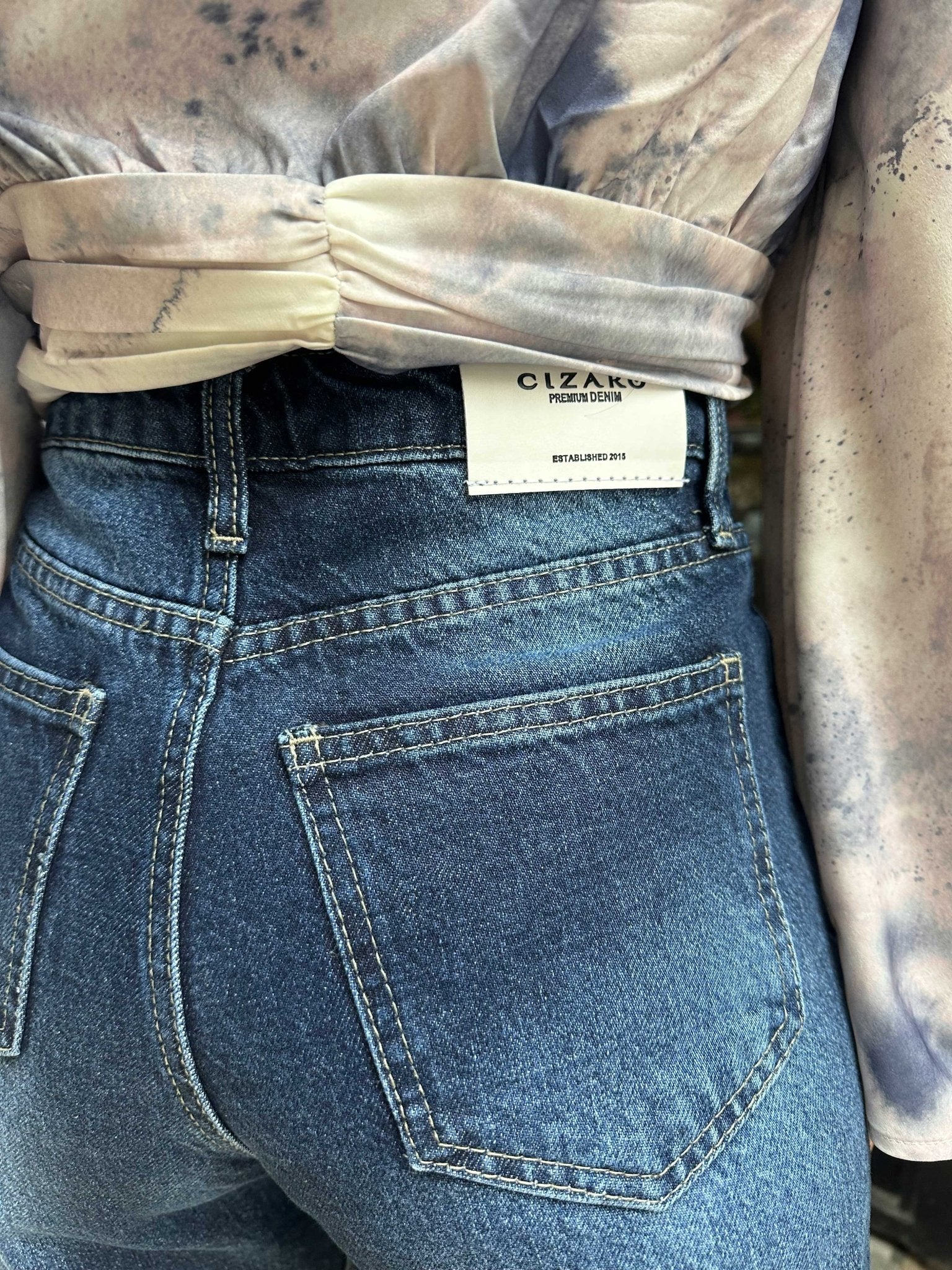 Straight Jeans - Deep Navy Blue Washed Jeans. Straight-Leg CIZARO - Cizaro Jeans