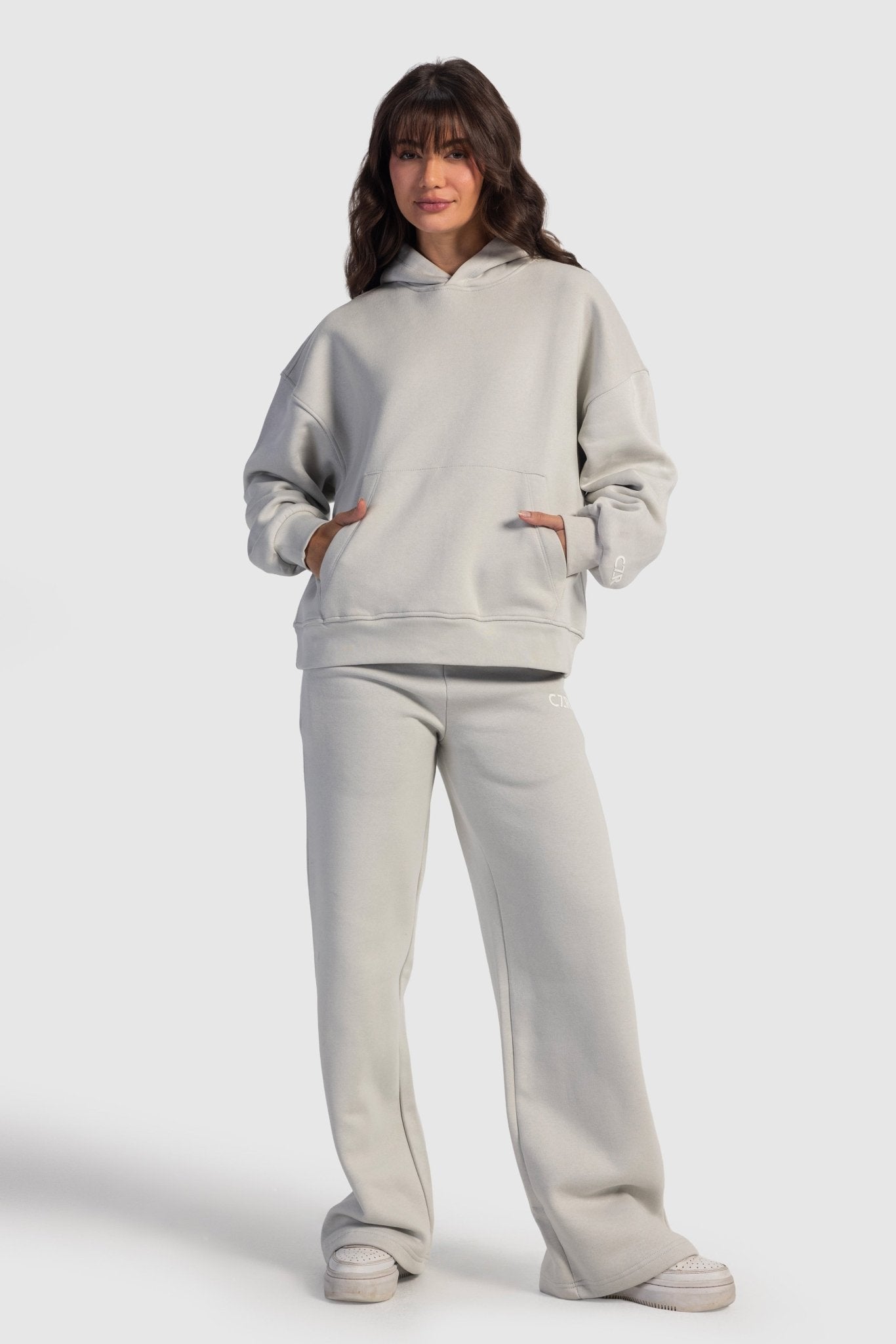 Wide-Leg Sweatpants In Light Grey Sweatpants CIZARO - Cizaro Jeans