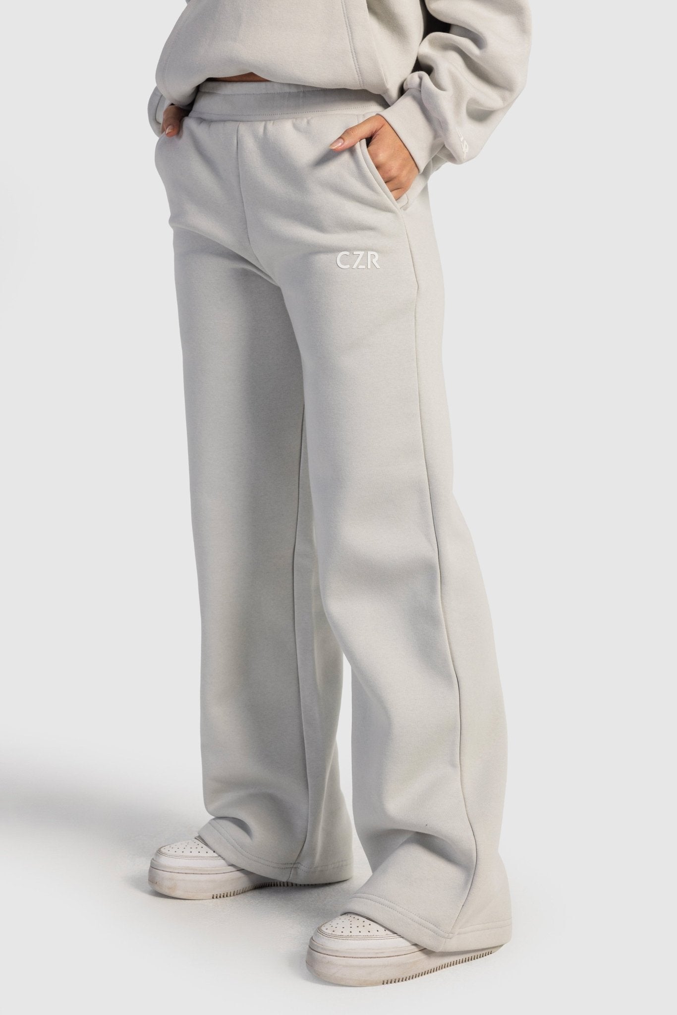 Wide-Leg Sweatpants In Light Grey Sweatpants CIZARO - Cizaro Jeans