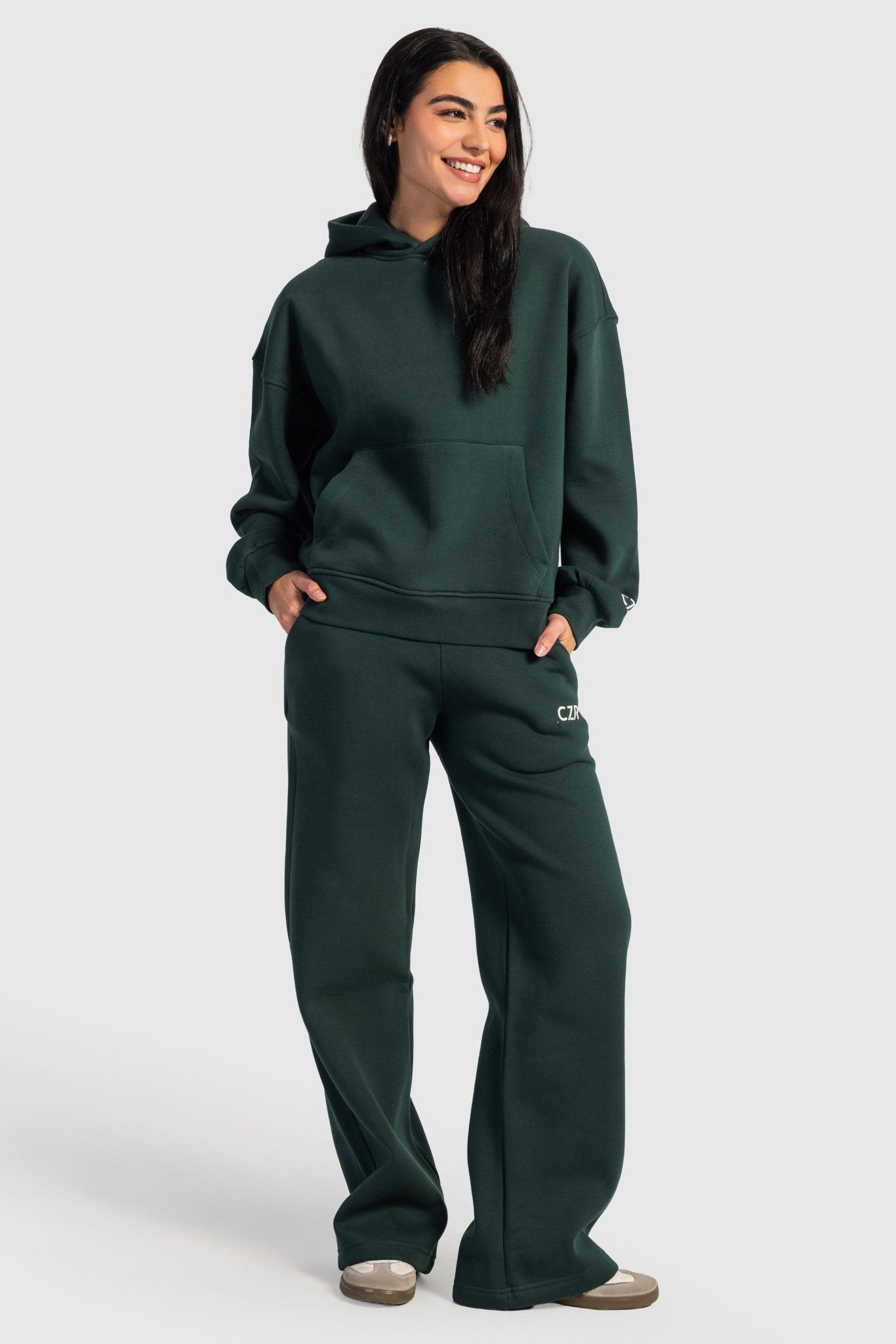Wide-Leg Sweatpants In Midnight Green Sweatpants CIZARO - Cizaro Jeans