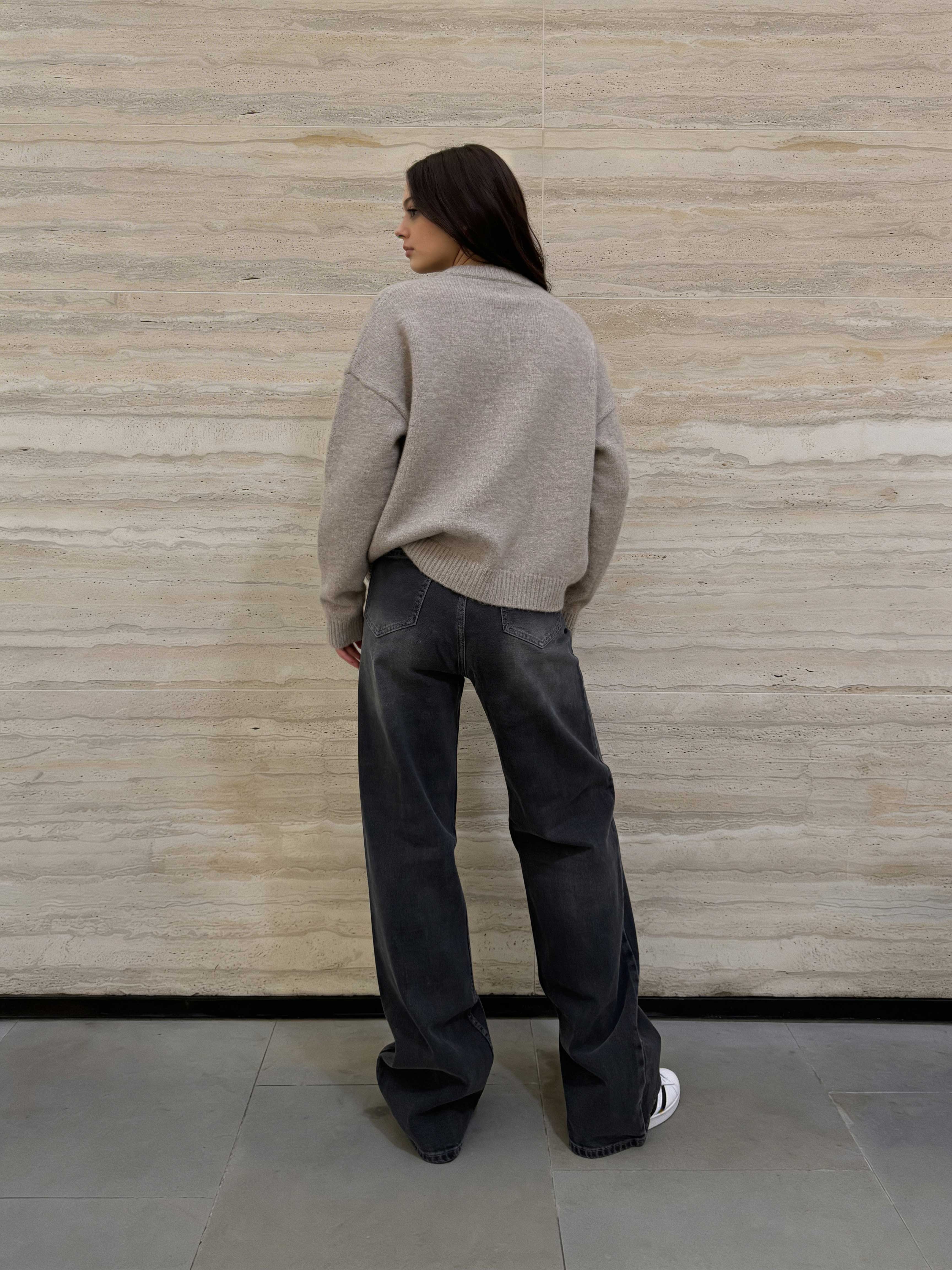 Wide-Leg – High-Waist Washed Black Jeans