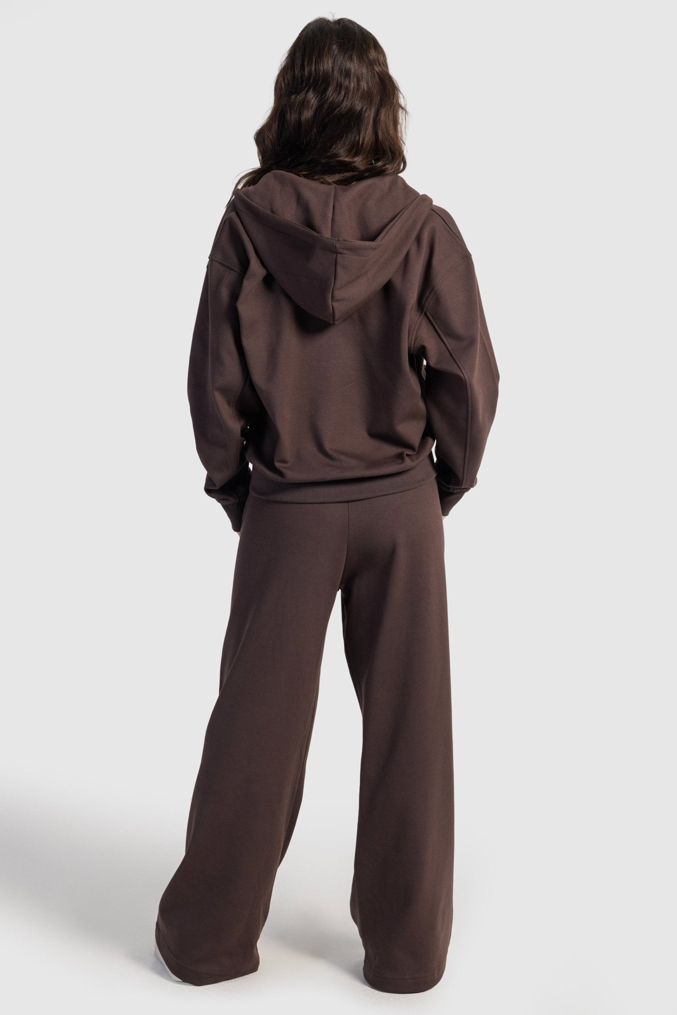 Relaxed Fit Wide-Leg Sweatpants – Brown Sweatpants CIZARO - Cizaro Jeans