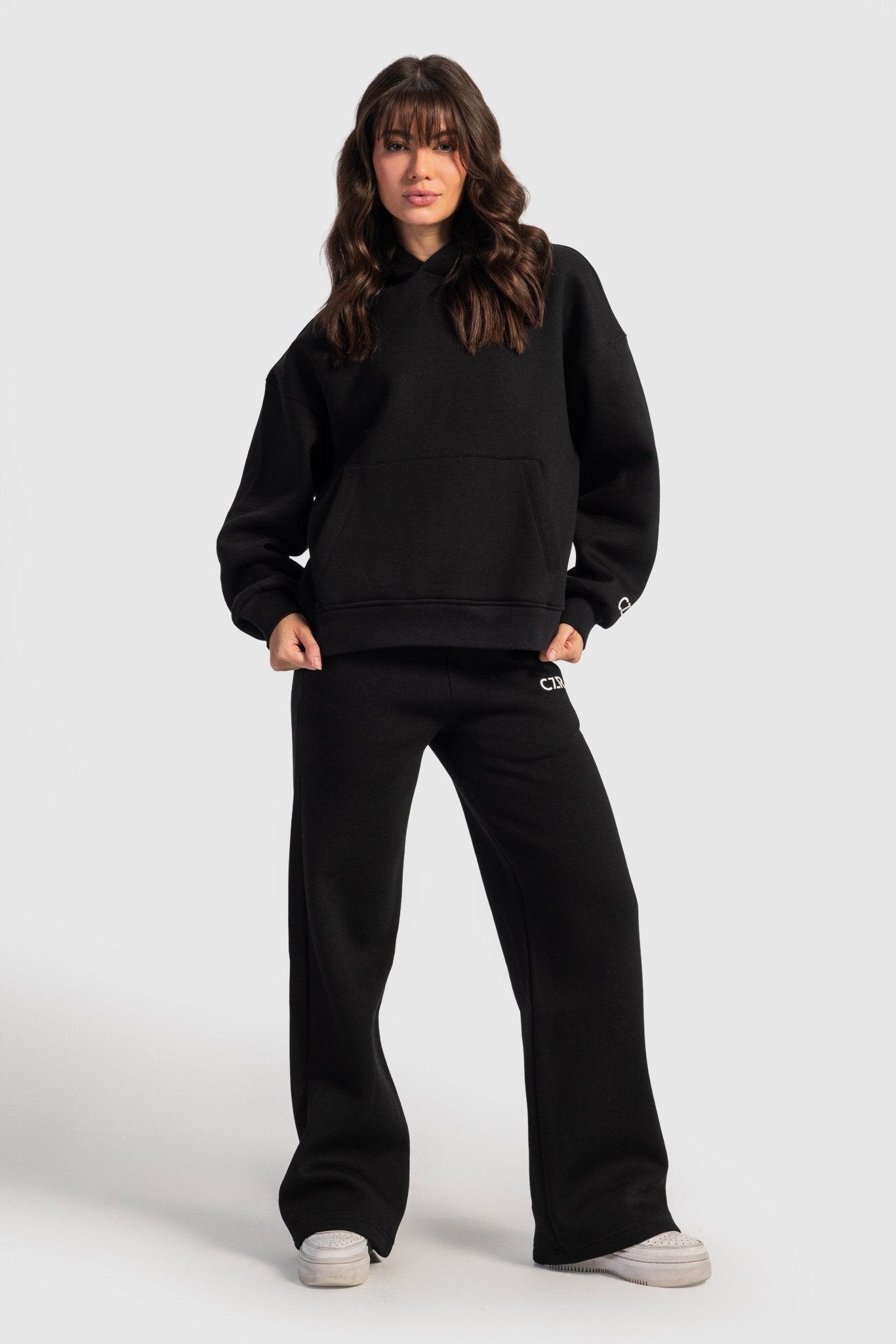 Oversized Hoodie – Black Hoodie CIZARO - Cizaro Jeans