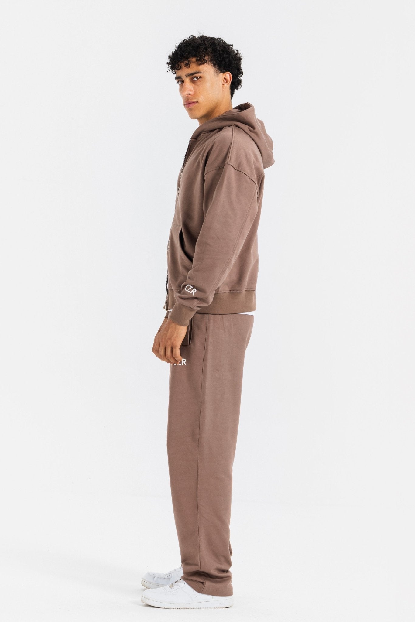Wide-Leg Sweatpants – Stone Brown Pants Sweatpants CIZARO - Cizaro Jeans