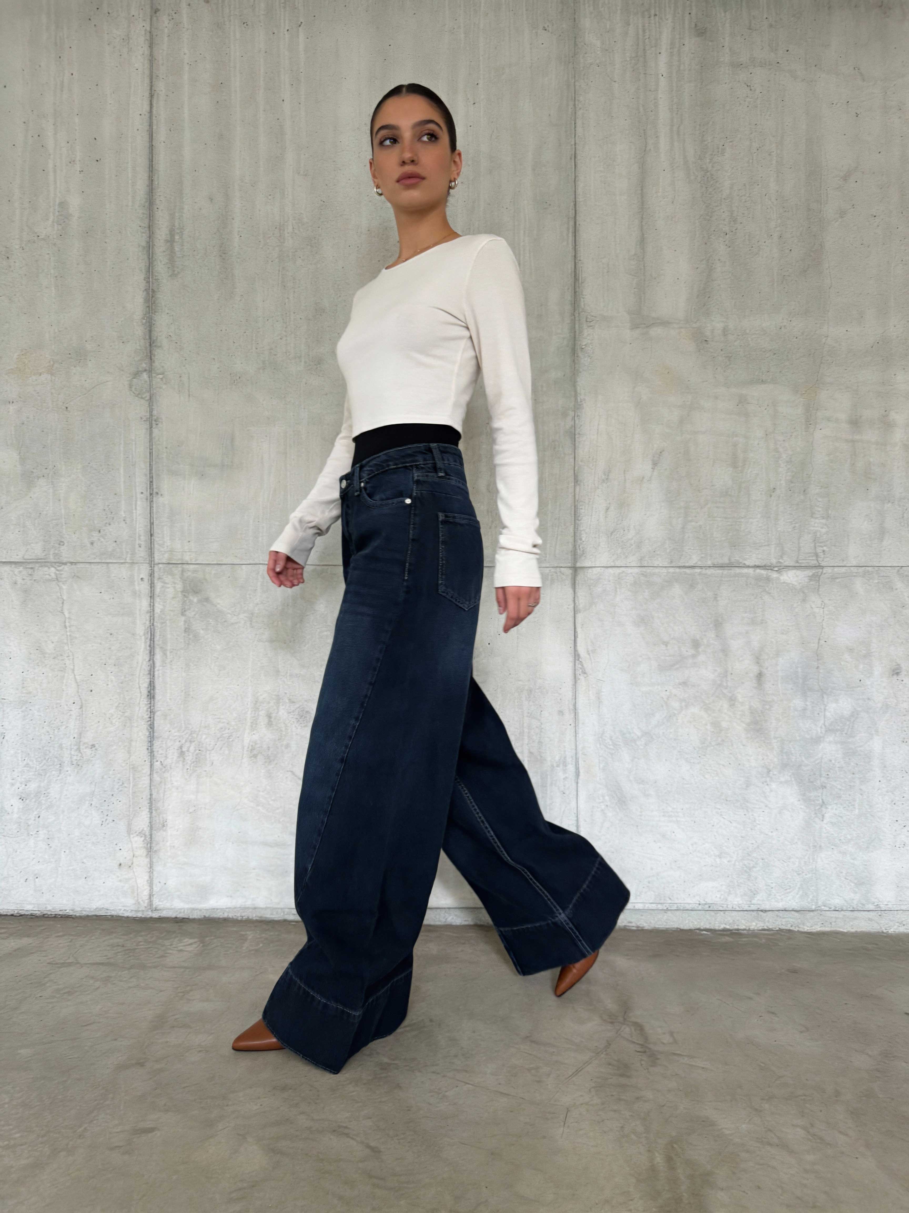 Extreme Wide-Leg – High-Waist Deep Ocean Blue Jeans