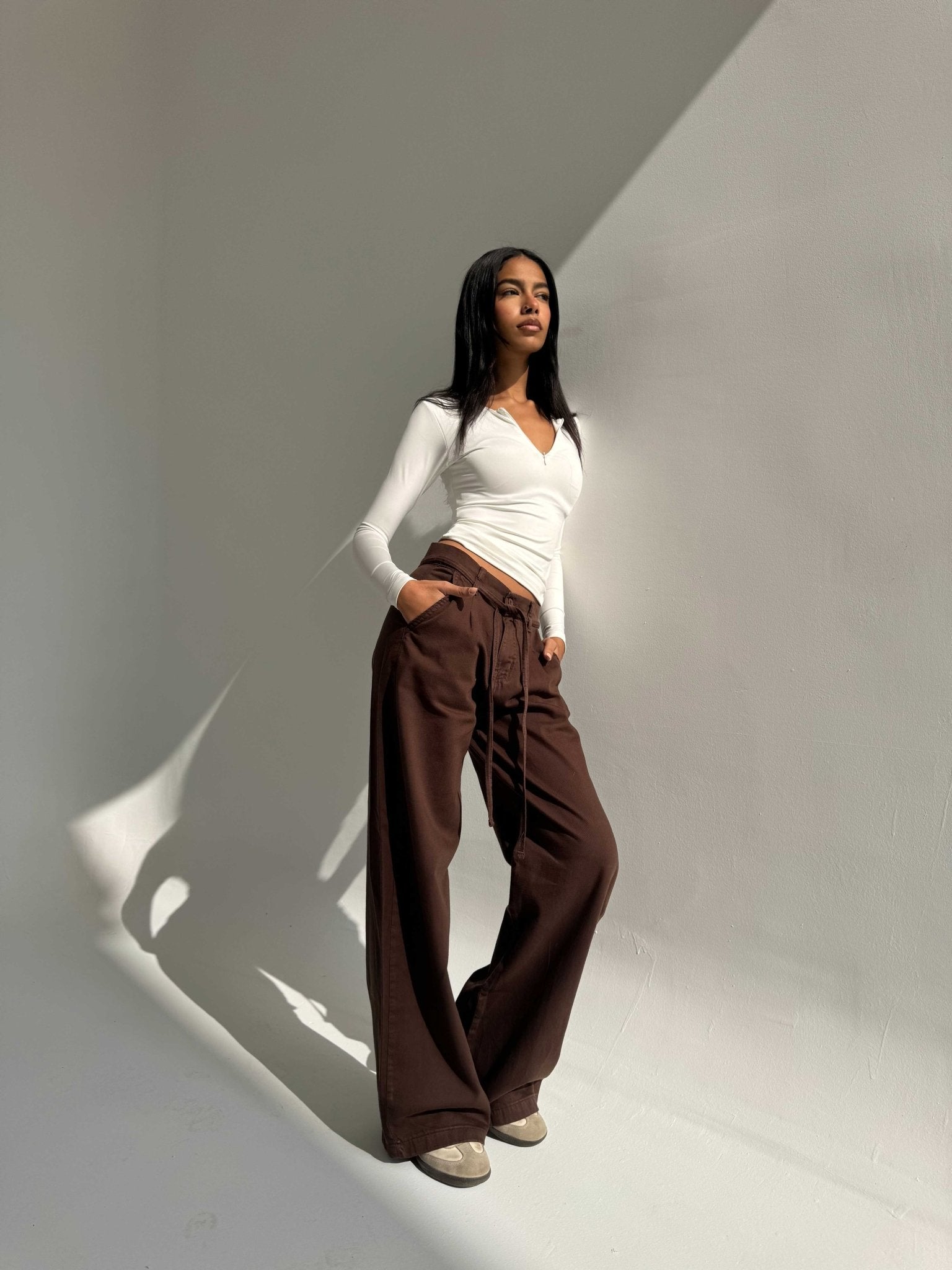 Wide Leg | Mid Rise Tie-Belt Pants – Dark Chocolate wide leg CIZARO - Cizaro Jeans