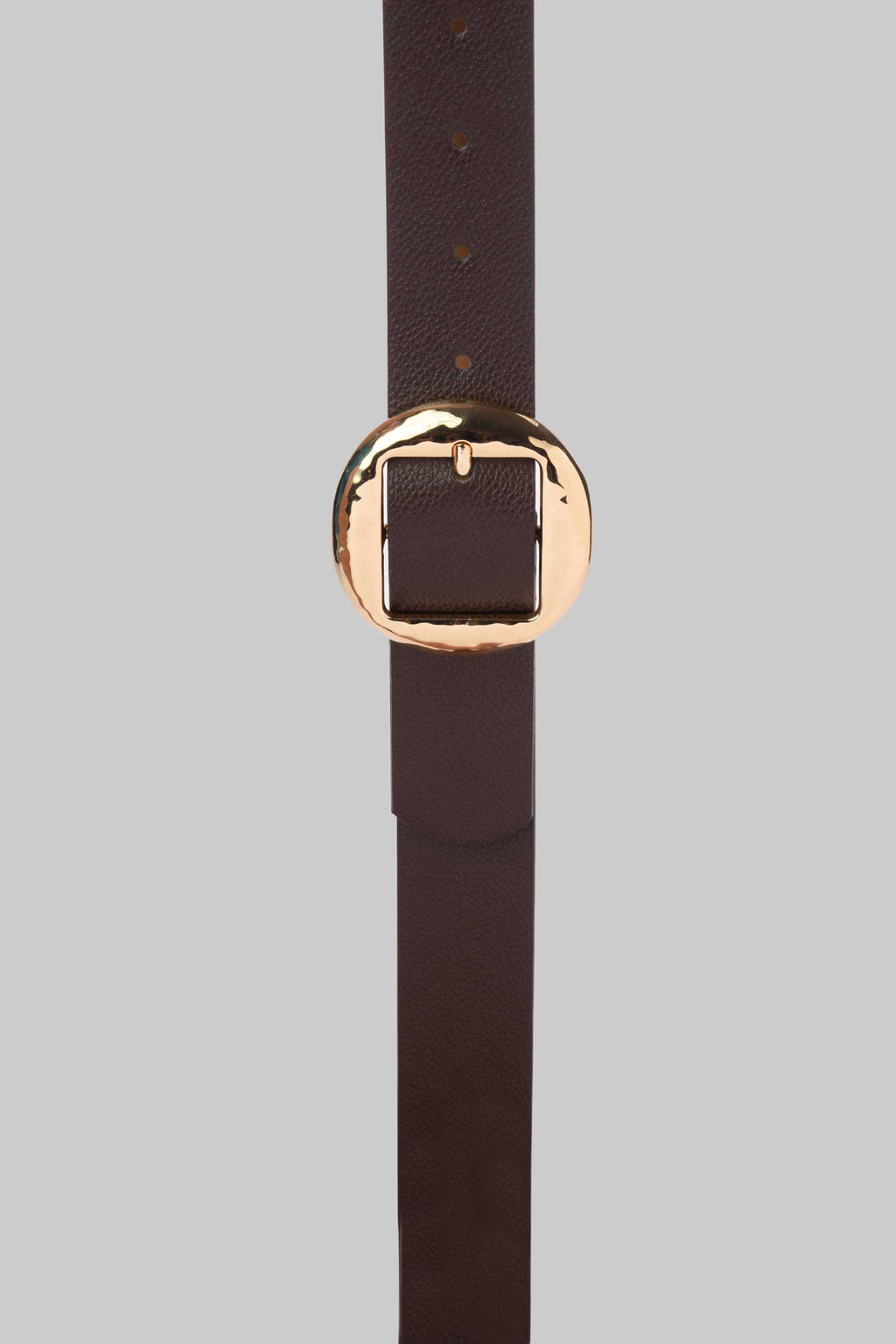 Chocolate Hammered Circle Buckle Belt CIZARO - Cizaro Jeans