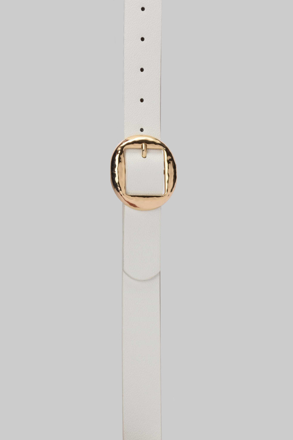 White Hammered Circle Buckle Belt belt CIZARO - Cizaro Jeans