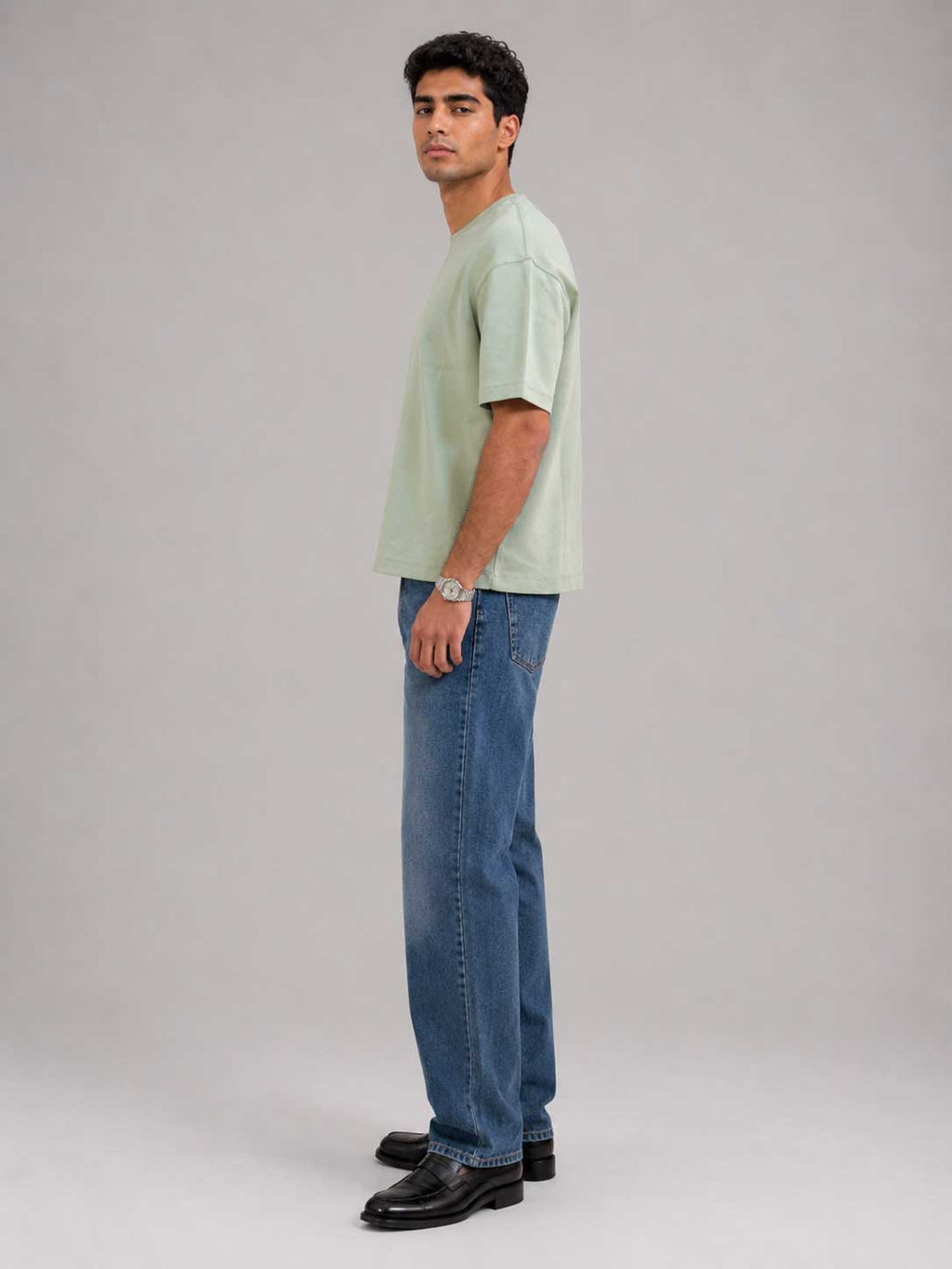 Oversized T-Shirt with Side Slits – Mint Green T-shirt CIZARO - Cizaro Jeans
