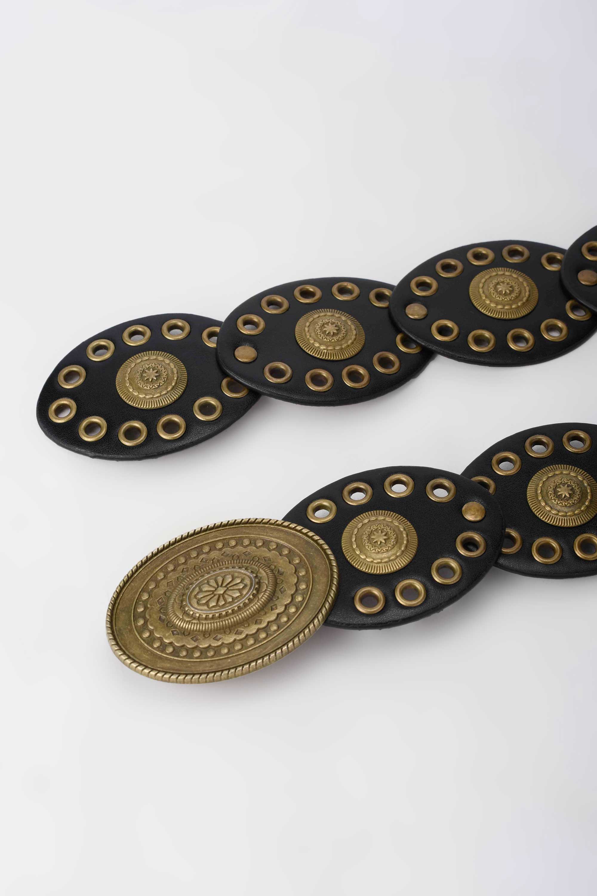 Medallion Disc Stretch Belt – Black Medallion Disc CZBELT - Cizaro Jeans