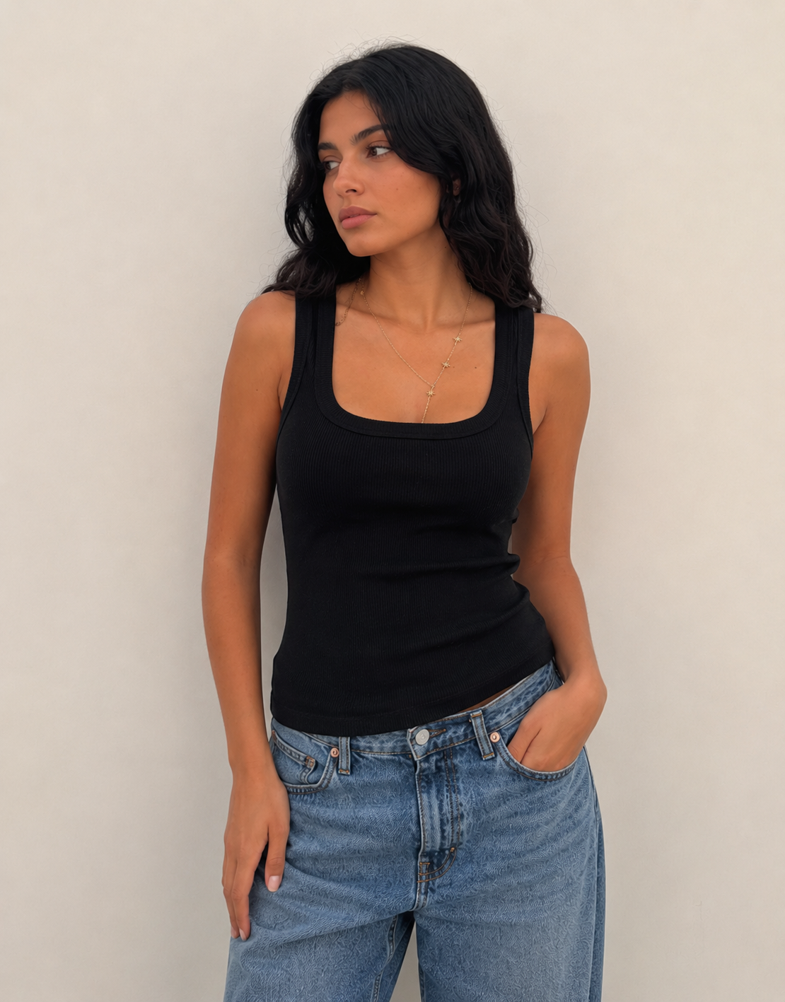 Ribbed U-Neck Tank Top – Black