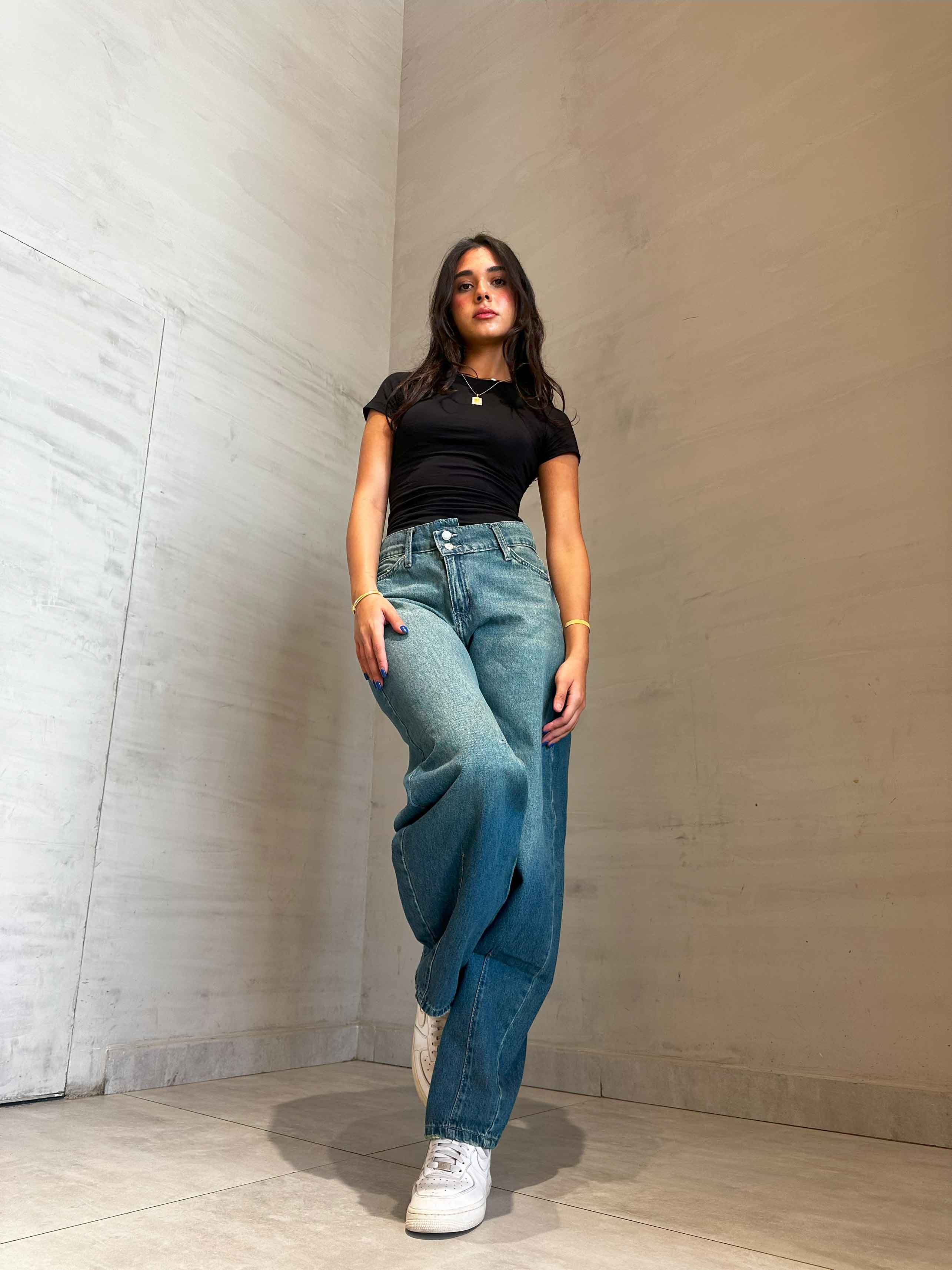 Balloon - Mid Vintage Blue Criss-Cross Jeans. Balloon CIZARO    - Cizaro Jeans