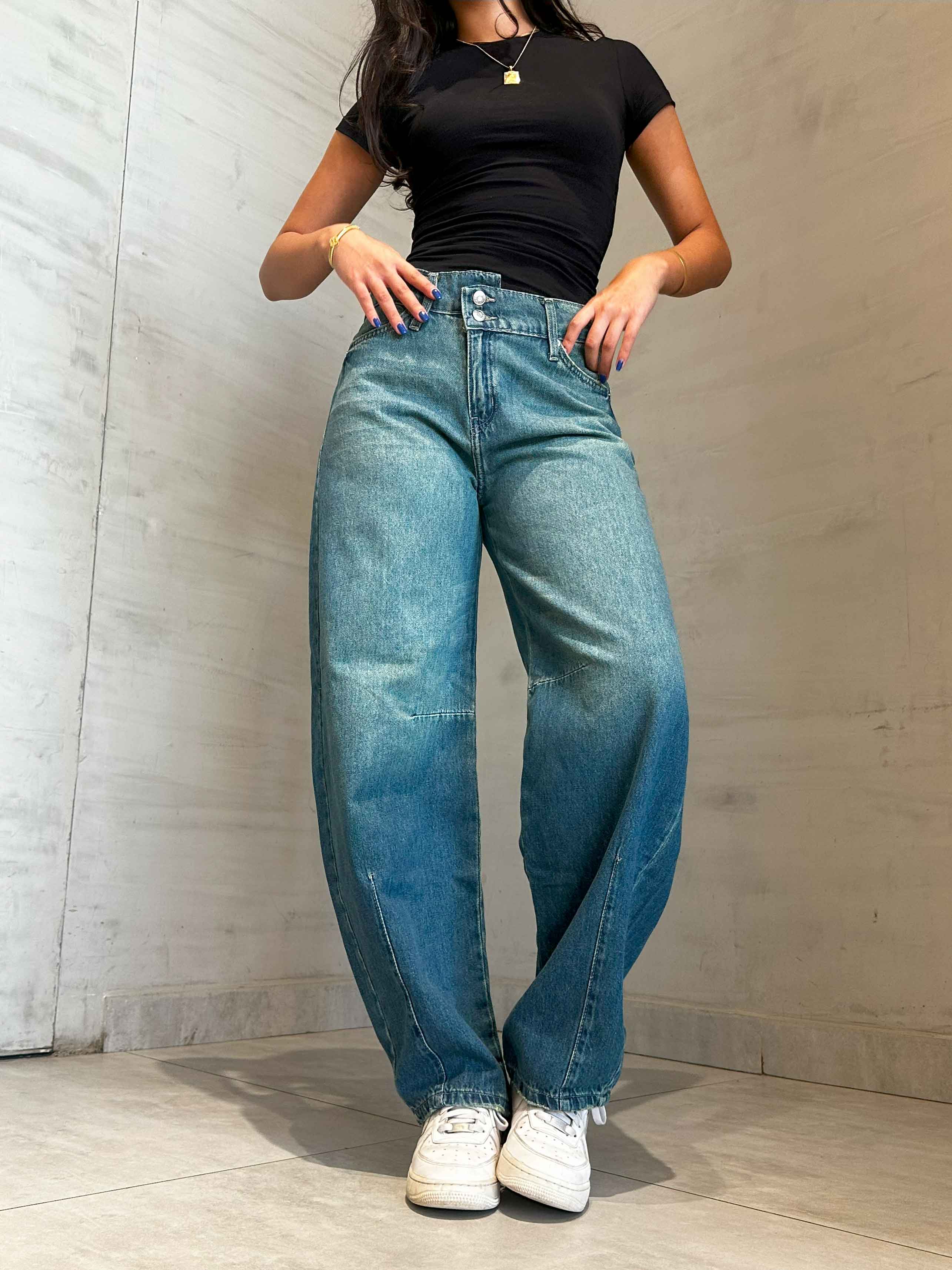 Balloon - Mid Vintage Blue Criss-Cross Jeans. Balloon CIZARO    - Cizaro Jeans