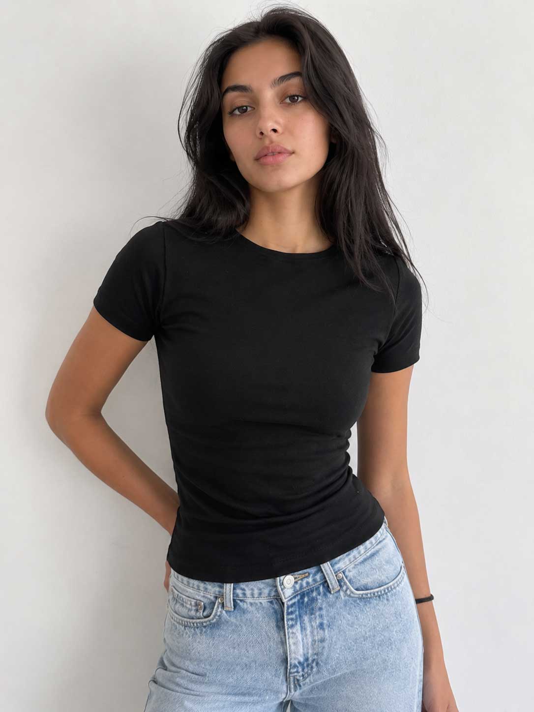 Double-Layer Fitted Short Sleeve Crew-Neck Top – Black Top CIZARO - Cizaro Jeans