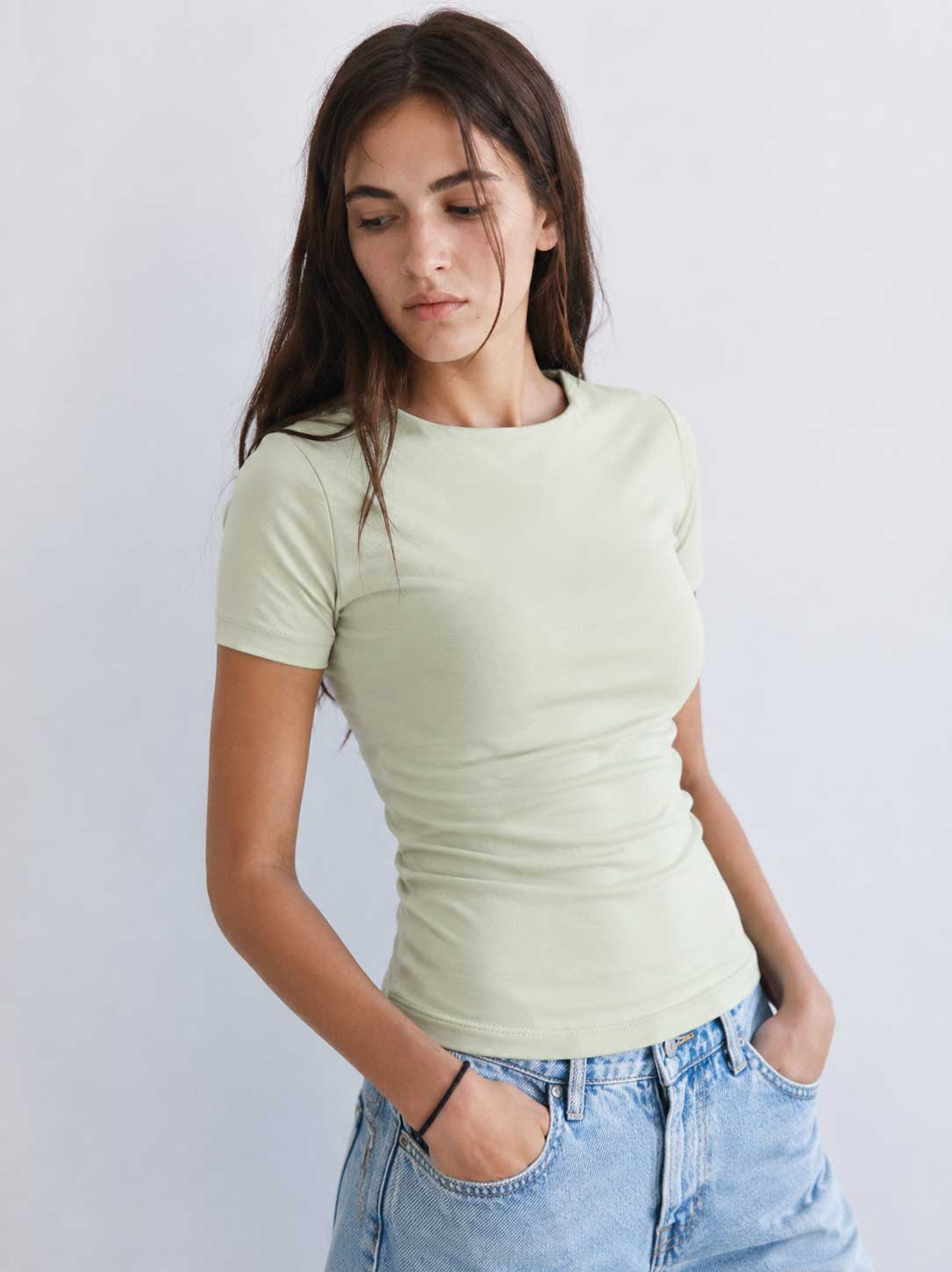 Double-Layer Fitted Short Sleeve Crew-Neck Top – Matcha Top CIZARO - Cizaro Jeans
