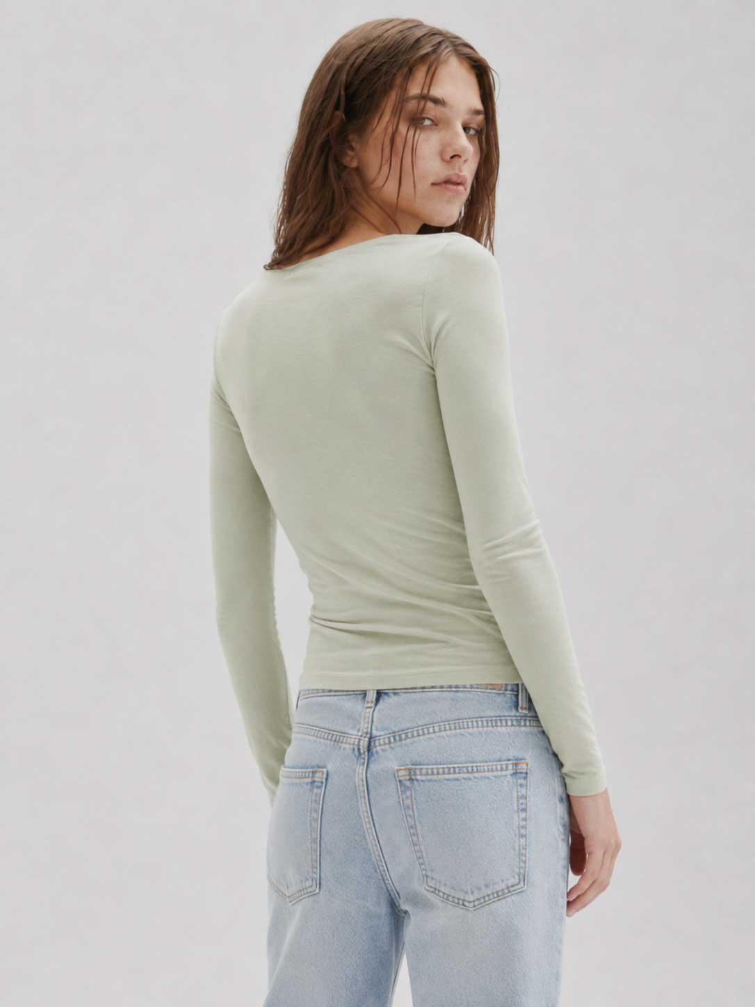 Double-Layer Fitted long Sleeve Boat-neck Top _ Matcha Basic Top CIZARO - Cizaro Jeans