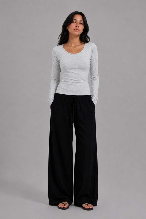 Double-Layer Fitted Long Sleeve U-Neck Top – Gray T-shirt CIZARO - Cizaro Jeans