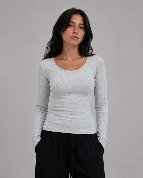 Double-Layer Fitted Long Sleeve U-Neck Top – Gray T-shirt CIZARO - Cizaro Jeans