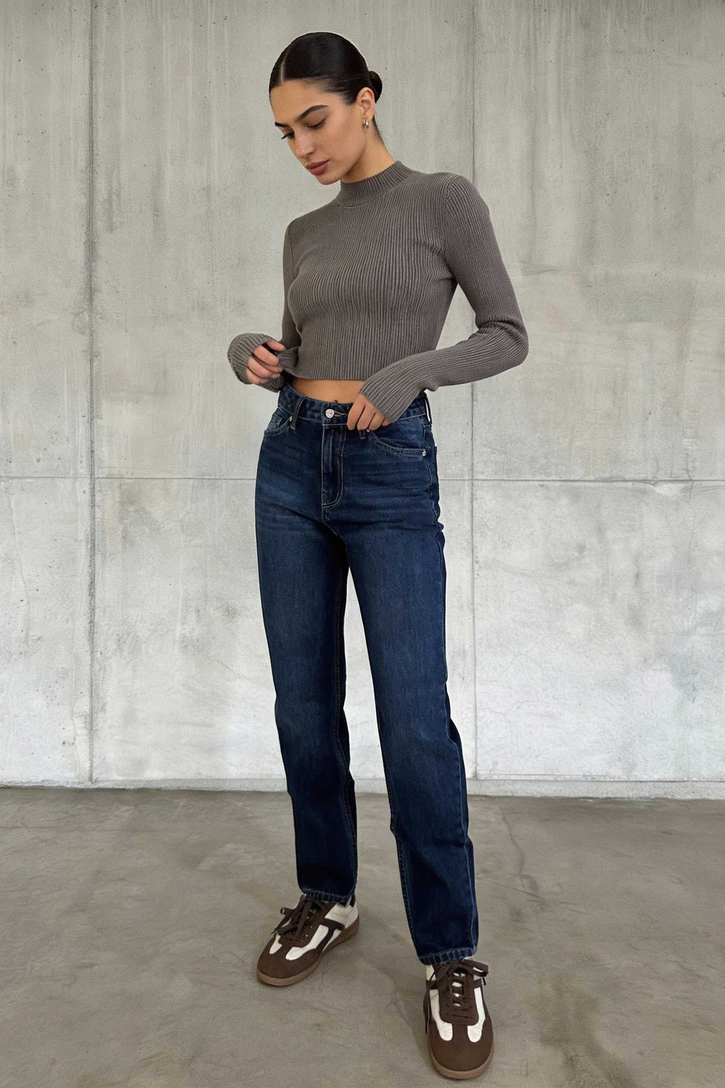 Mom Fit – High-Waist Navy Blue Jeans mom fit CIZARO - Cizaro Jeans