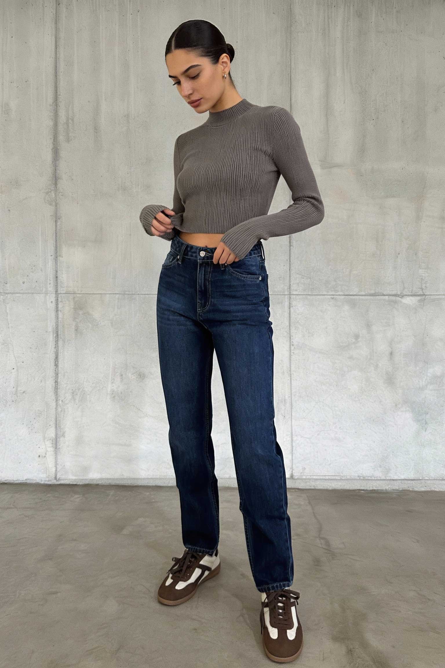 Mom Fit – High-Waist Navy Blue Jeans mom fit CIZARO - Cizaro Jeans