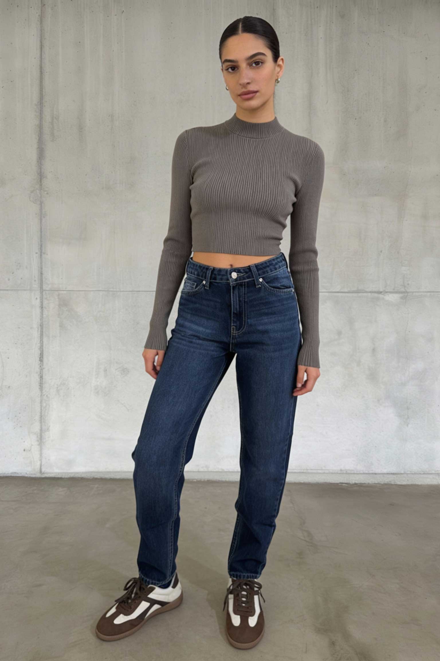 Mom Fit – High-Waist Navy Blue Jeans mom fit CIZARO - Cizaro Jeans