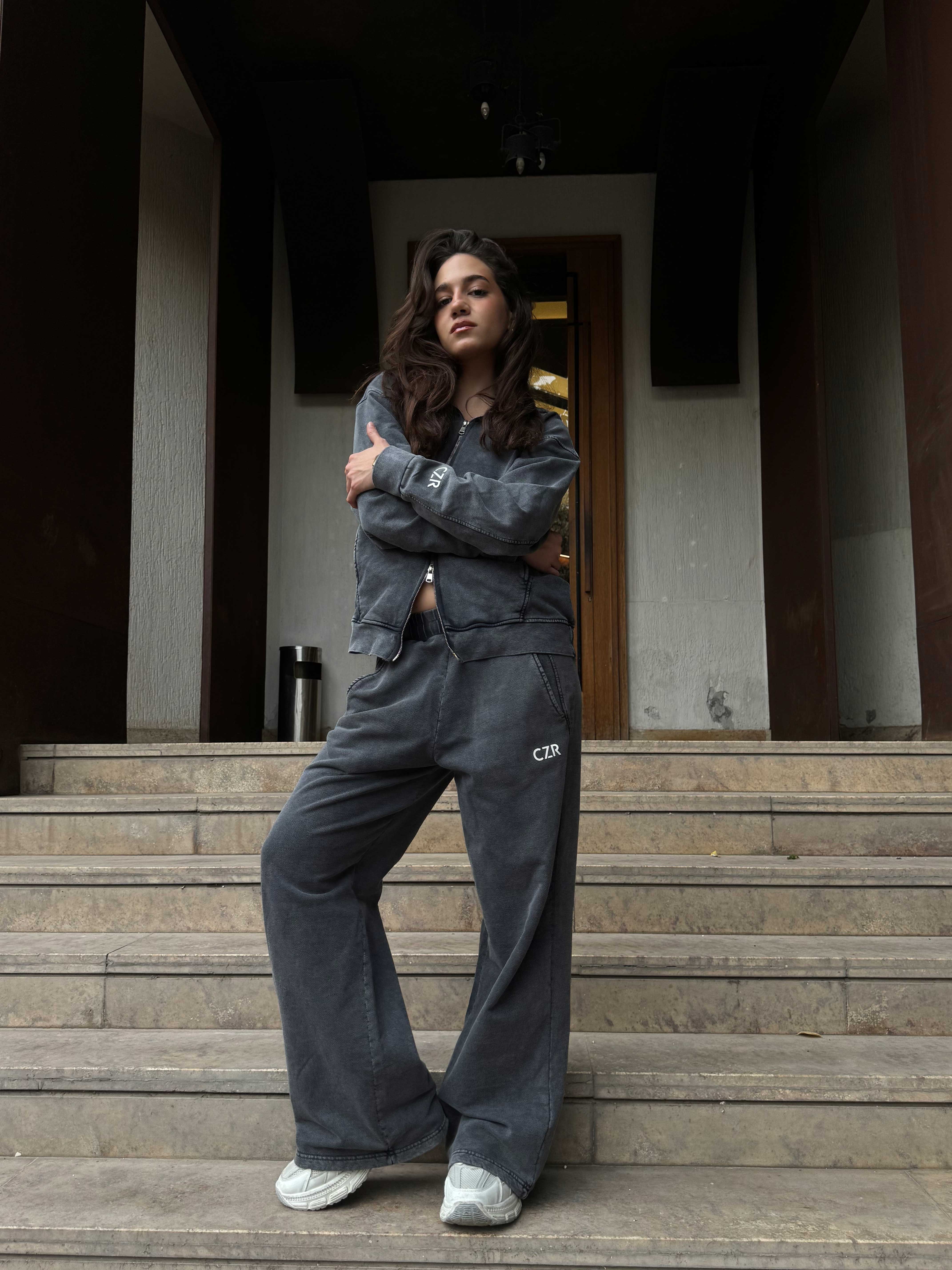 Sweatpants – Wide-Leg Washed Grey Sweat pant - Wide leg CIZARO - Cizaro Jeans