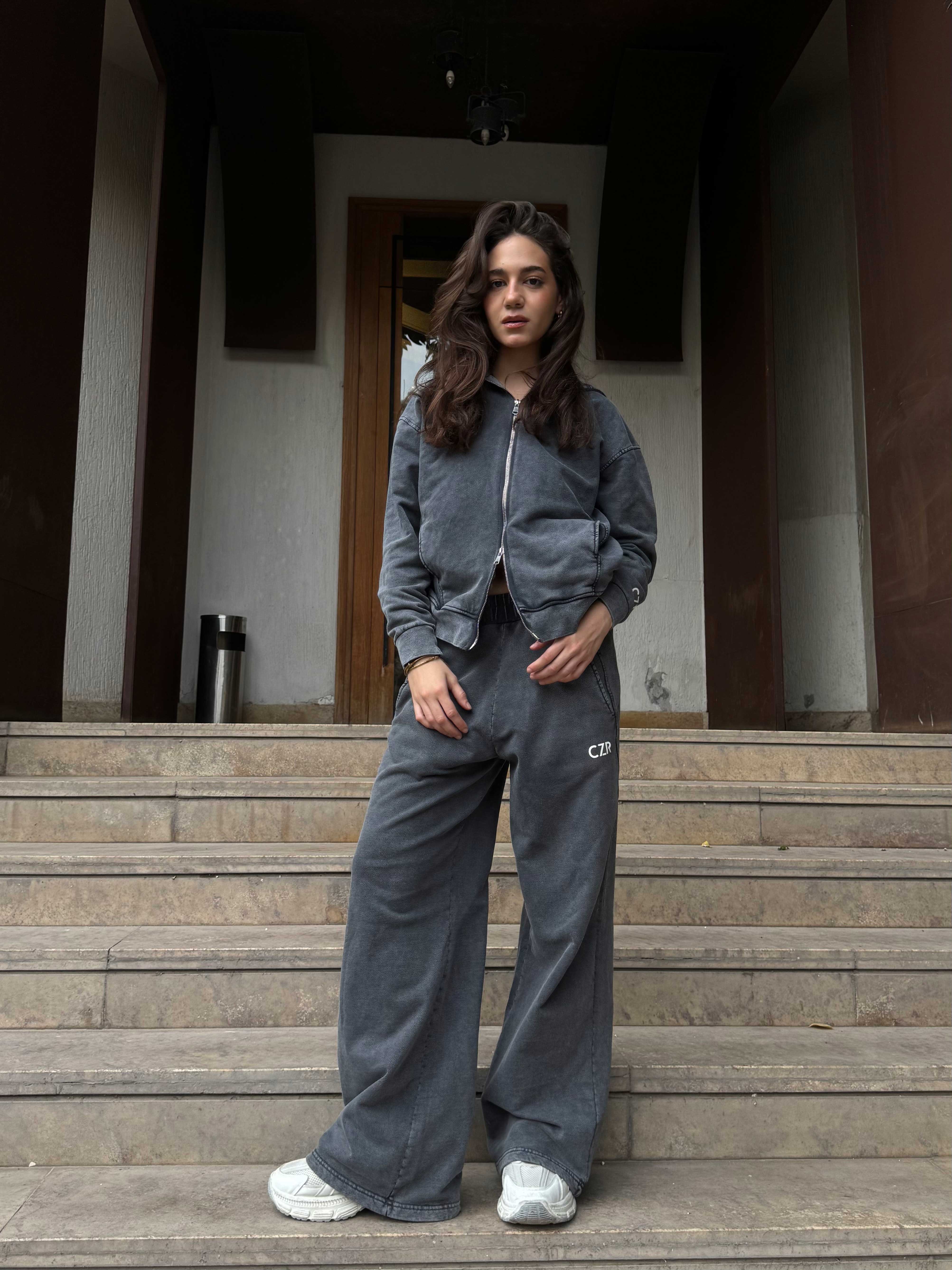 Sweatpants – Wide-Leg Washed Grey Sweat pant - Wide leg CIZARO - Cizaro Jeans