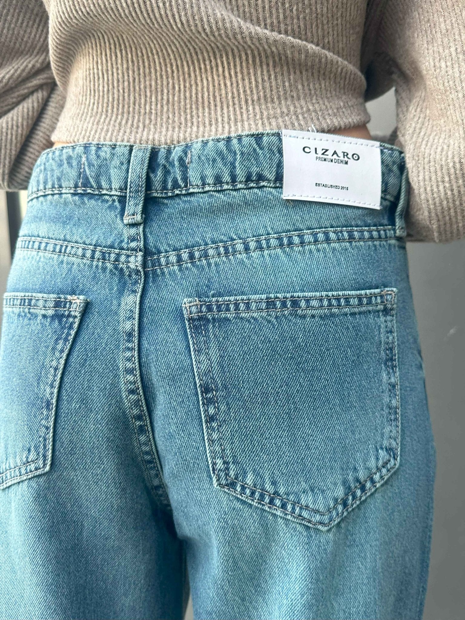 Extreme Wide Leg - Mid Vintage Blue Green Raw Hems Jeans. Wide-Leg CIZARO - Cizaro Jeans