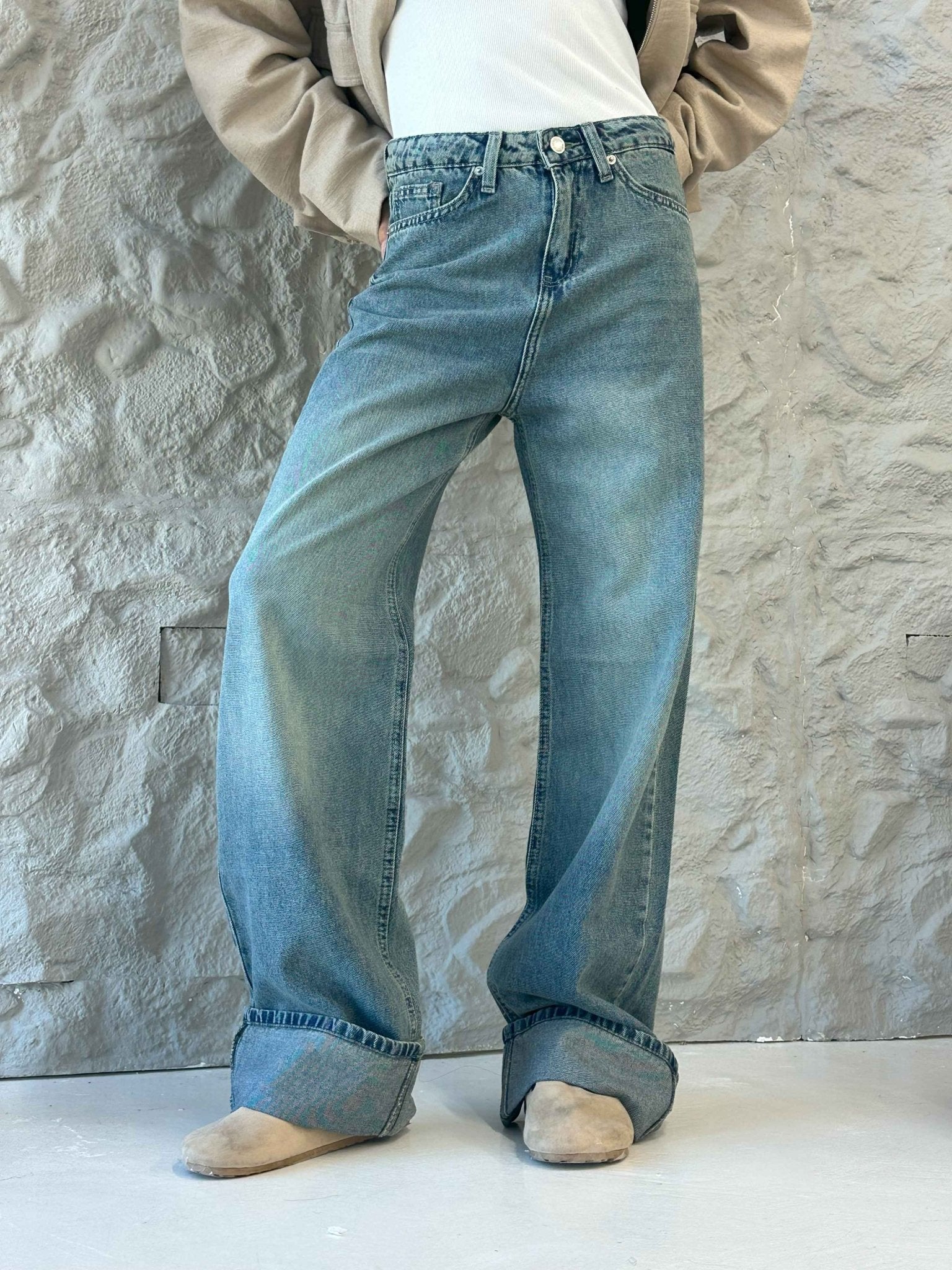 Wide Leg - Vintage Roll Ups Hems Jeans. Wide Leg CIZARO - Cizaro Jeans