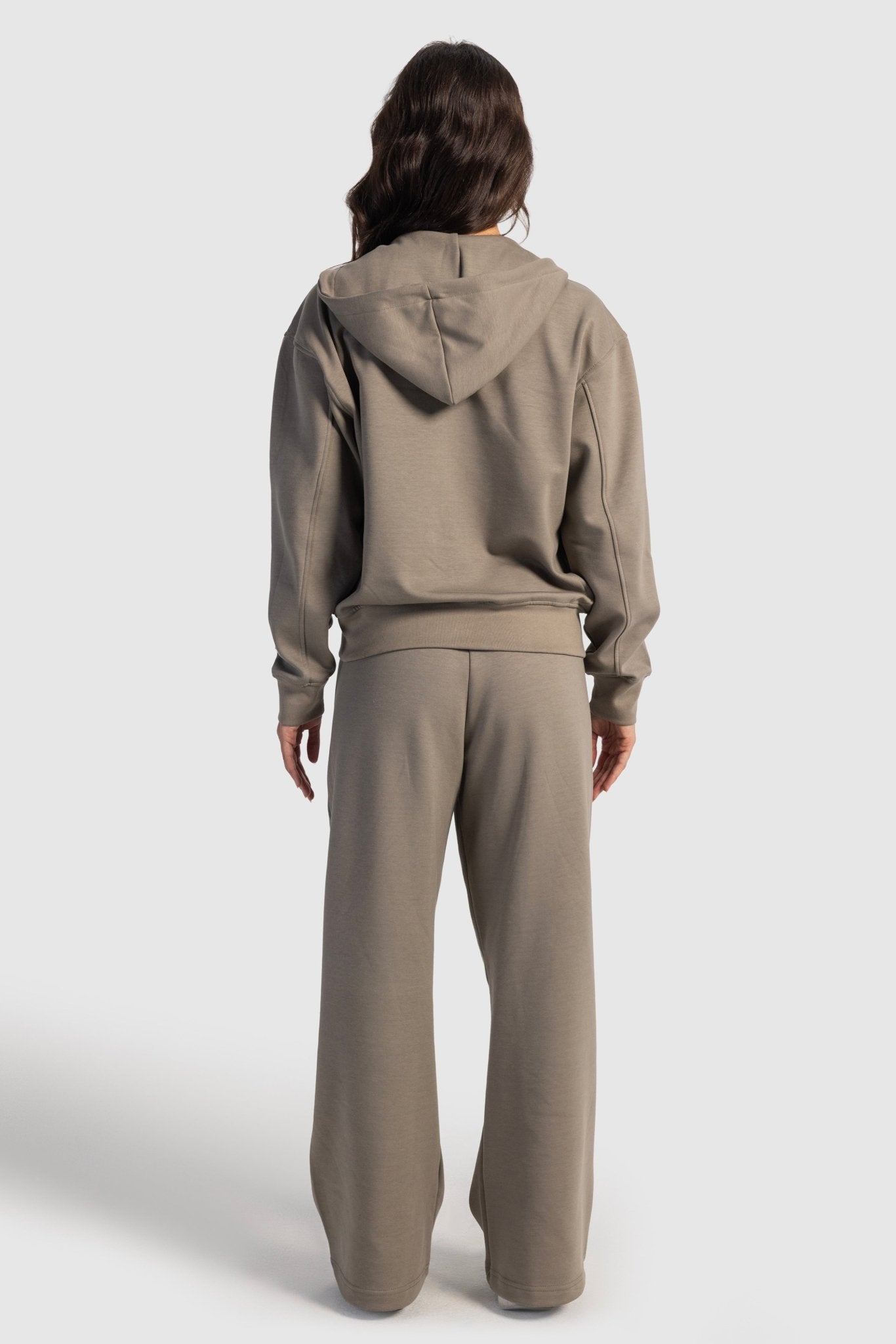 Relaxed Fit Wide-Leg Sweatpants – Olive Sweatpants CIZARO - Cizaro Jeans