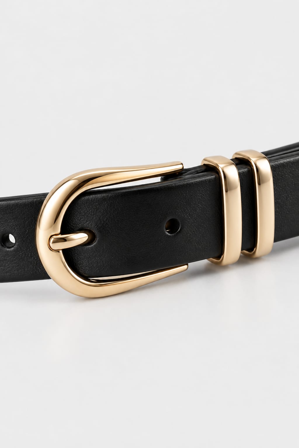 Belt | Black Oval Gold-Buckle Gold- Belt CIZARO - Cizaro Jeans