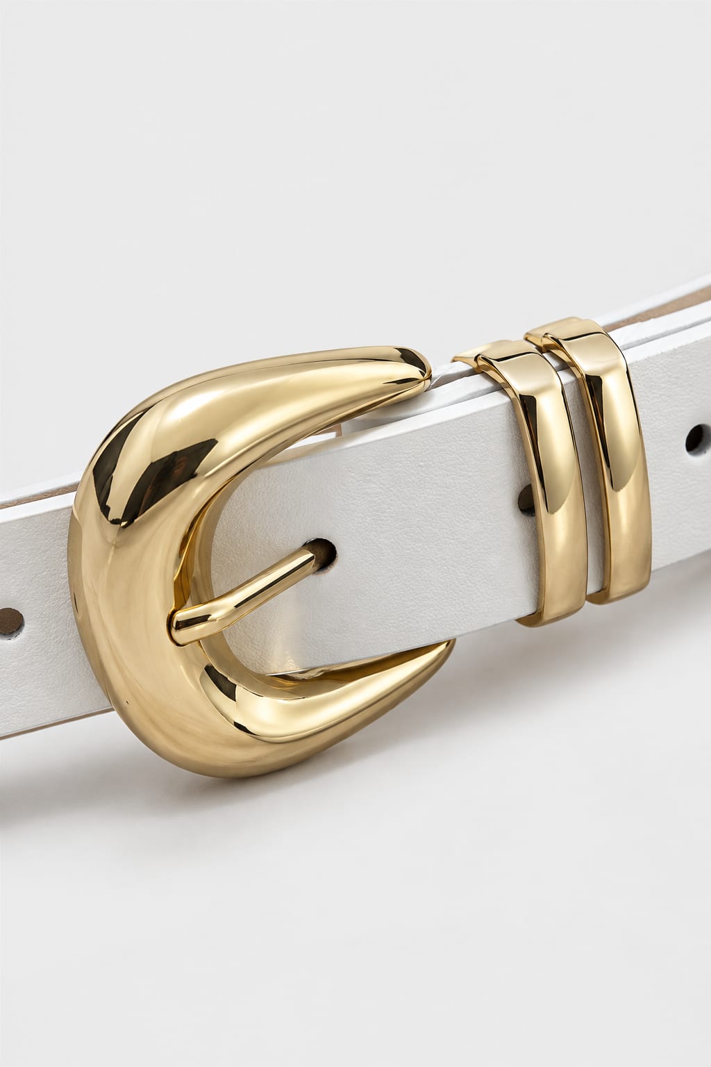 Belt | White Round Gold-Buckle Gold Belt CIZARO - Cizaro Jeans