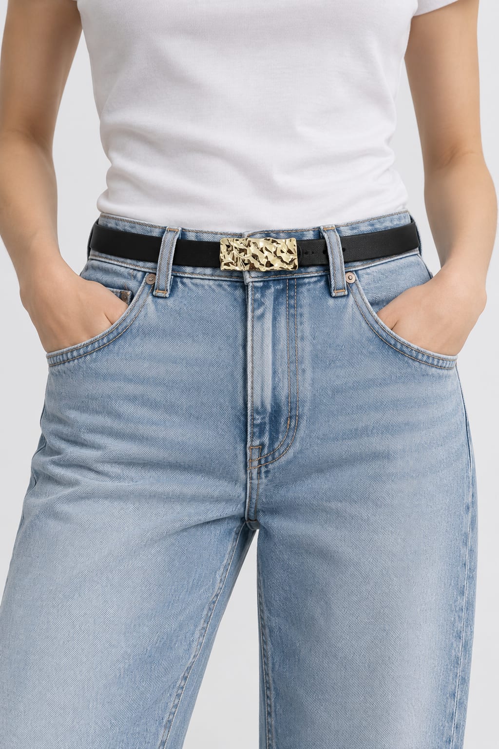 Belt | Black Textured Gold-Buckle Gold-Belt CIZARO - Cizaro Jeans