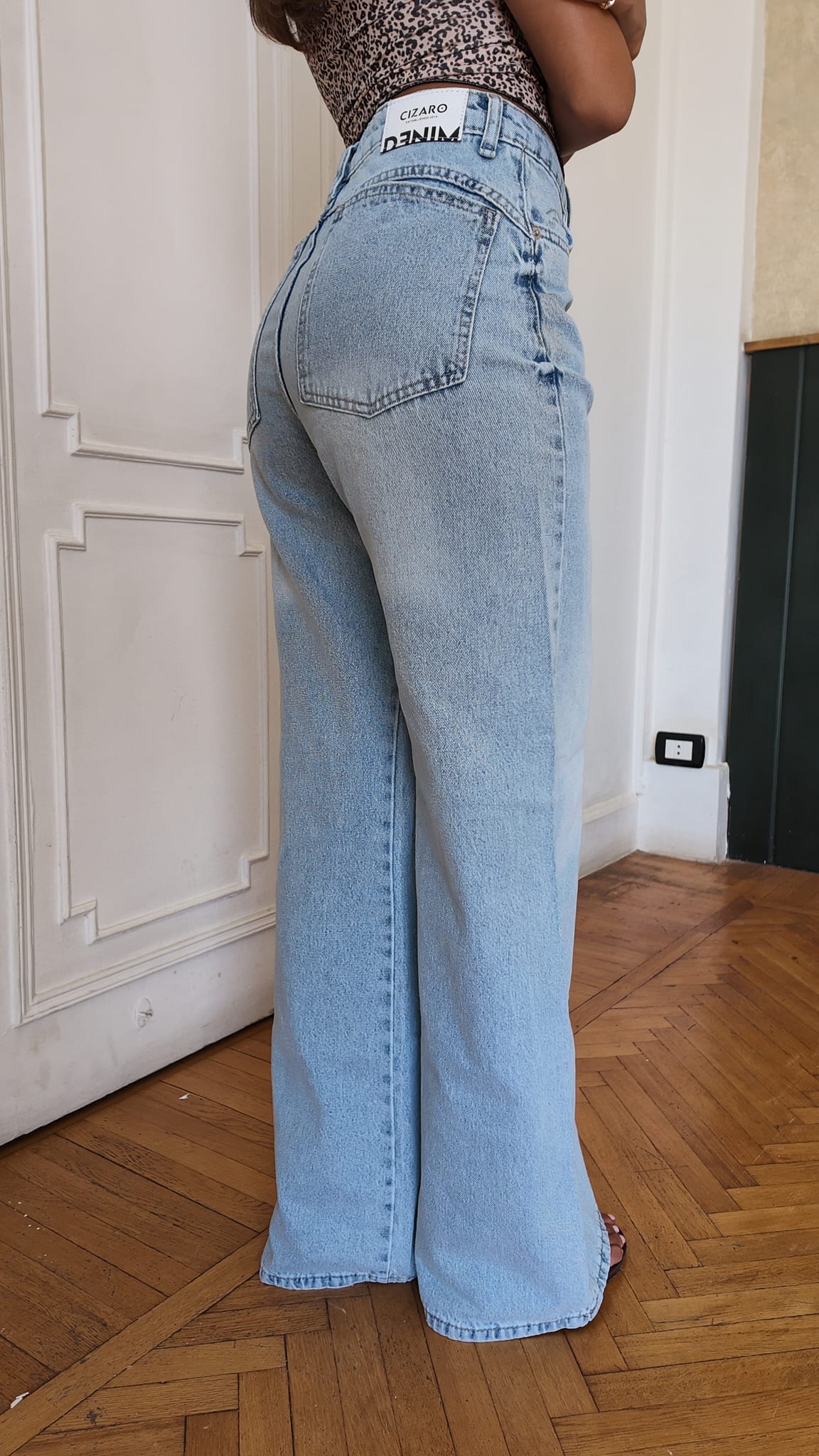 Wide-Leg High-Waist Light Ice Blue Jeans