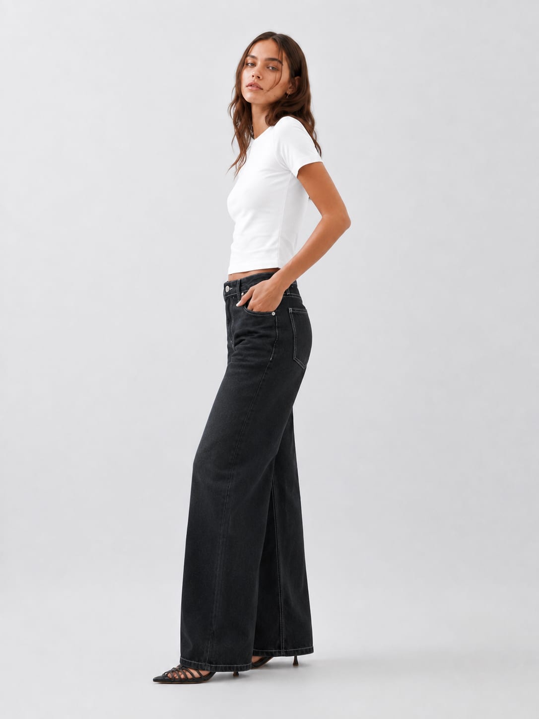 Baggy Mid-Waist Washed Black Jeans