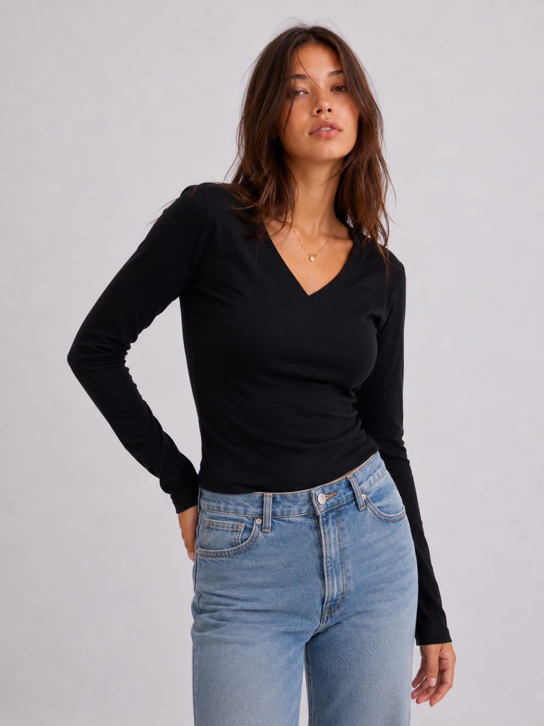 Long sleeve V-Neck Basic Top – Black