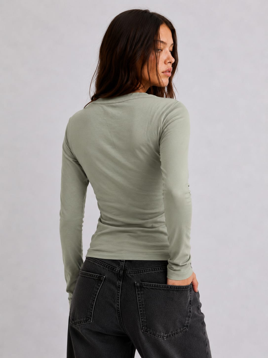 Long sleeve V-Neck Basic Top – Olive