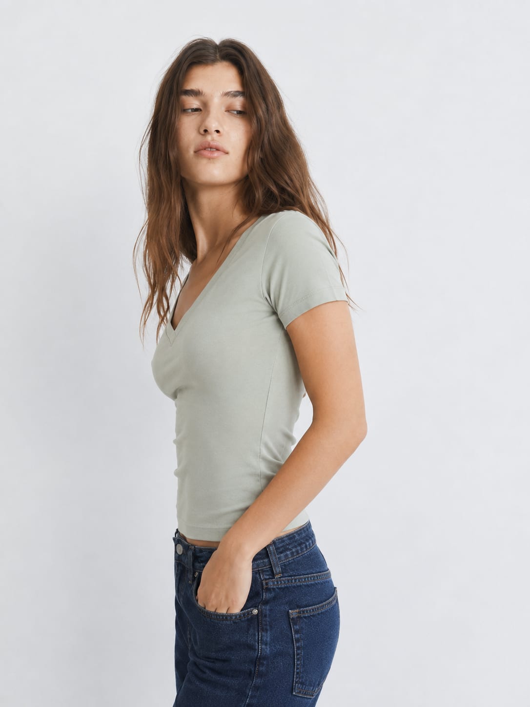 V-Neck Basic Top – Olive