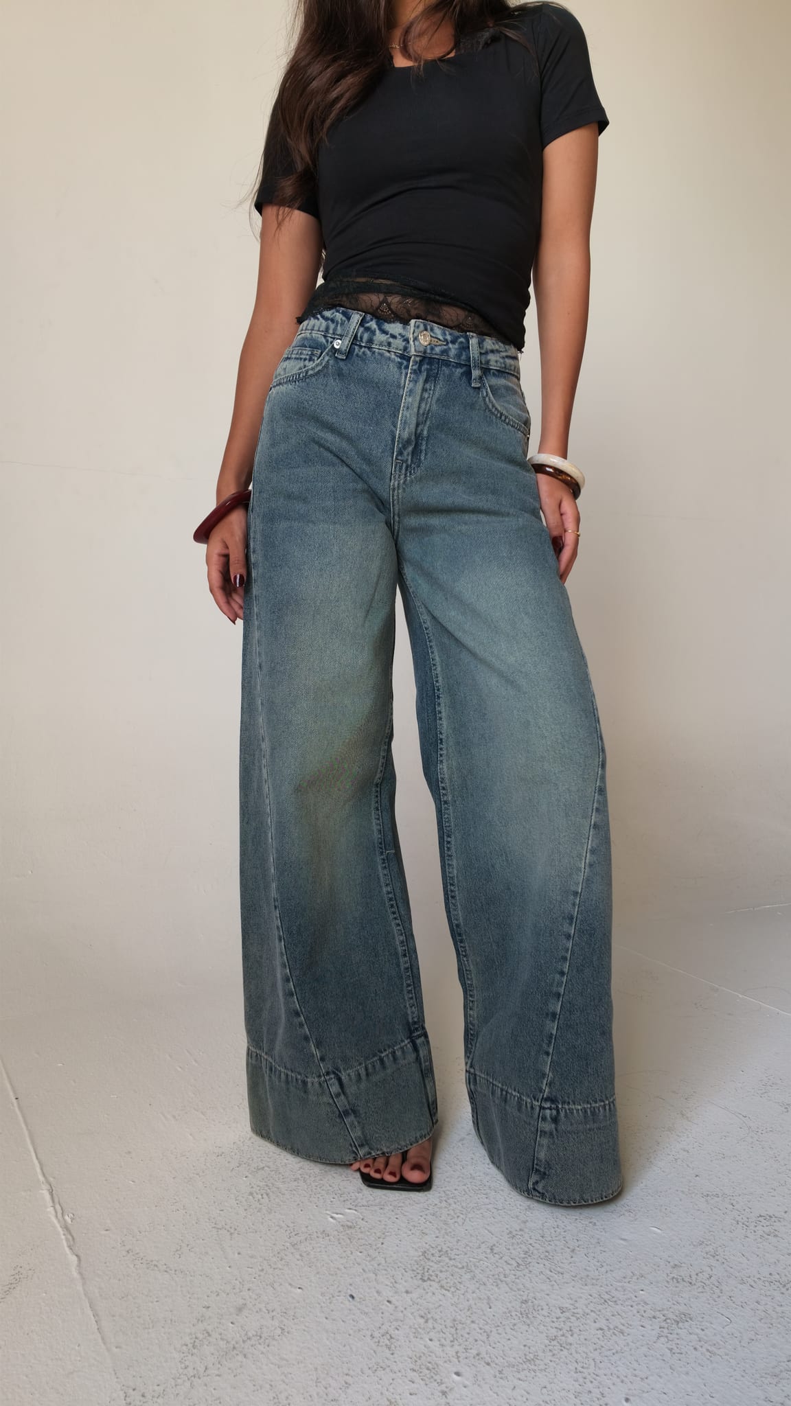 Extreme Wide-Leg High-Waist Light Vintage Blue Jeans
