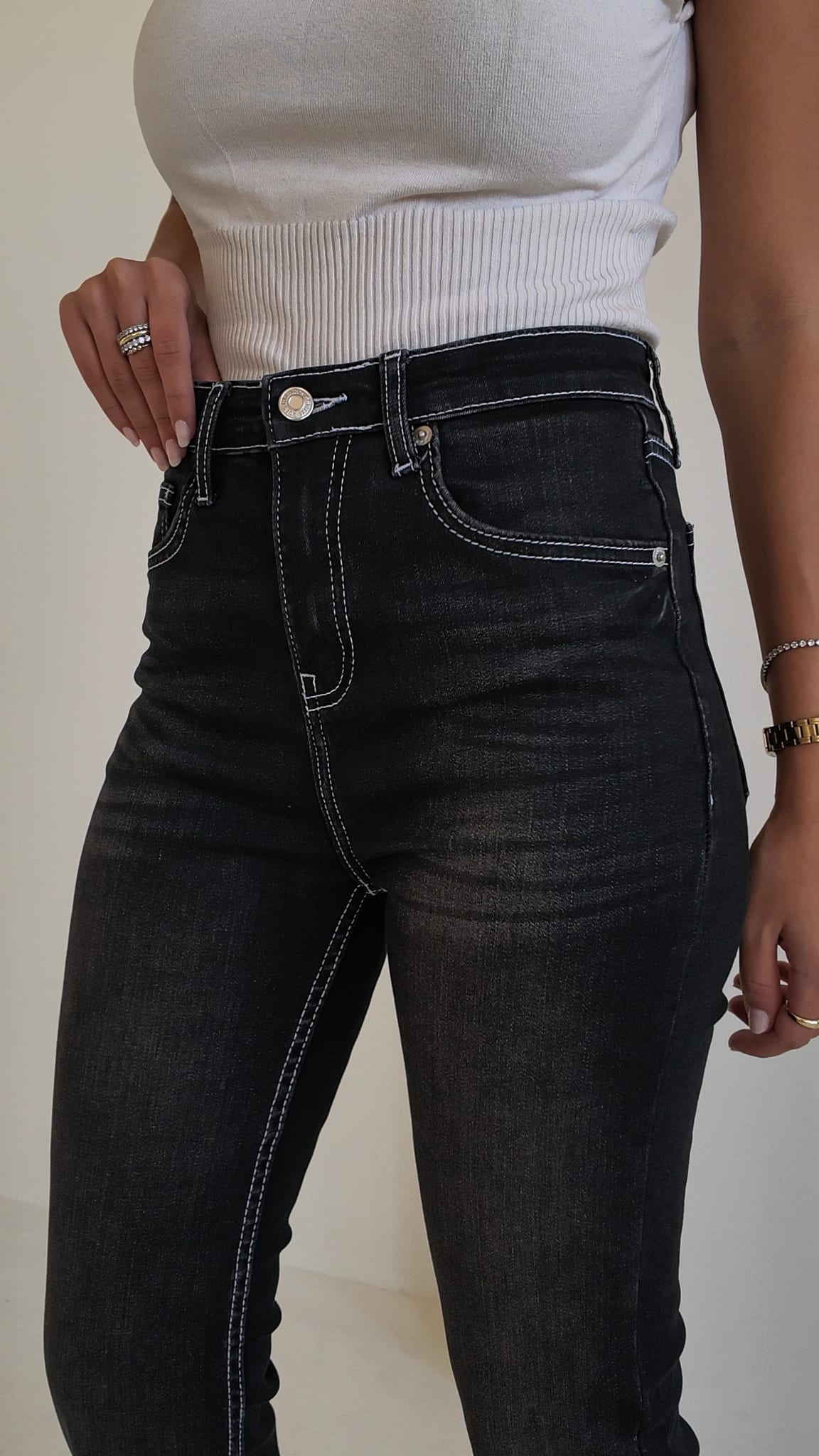 Flare – High Waist Washed Black Jeans