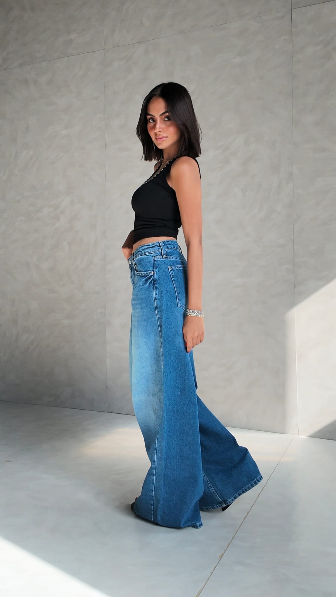 Loose Baggy Mid rise Ocean blue jeans