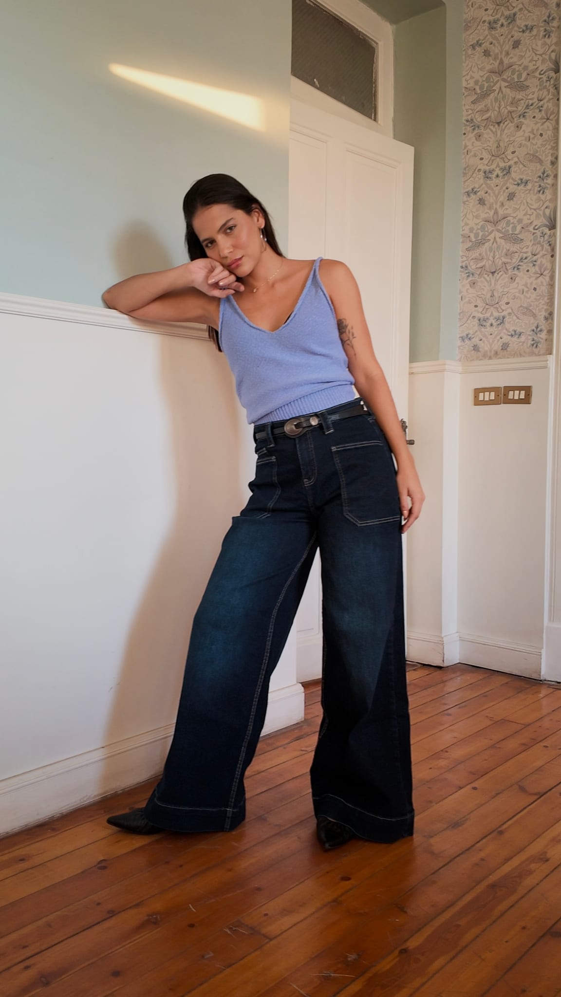 Statement Patch-Pocket Relaxed Wide-Leg High-Waist Ocean Blue Jeans Relaxed Wide-Leg CIZARO - Cizaro Jeans