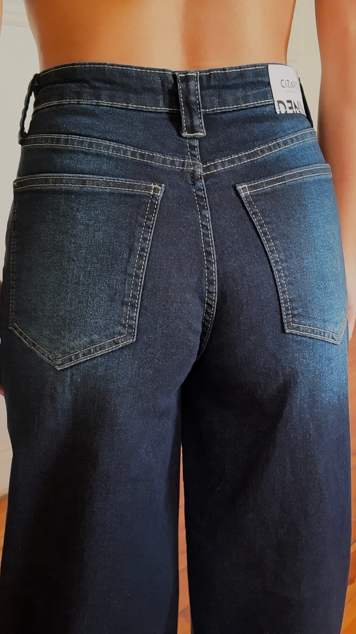 Statement Patch-Pocket Relaxed Wide-Leg High-Waist Ocean Blue Jeans Relaxed Wide-Leg CIZARO - Cizaro Jeans