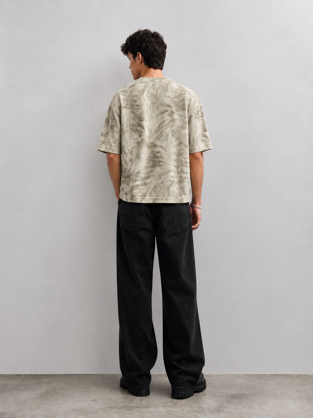 Relaxed Fit Leaf Print T-Shirt – Sand Beige
