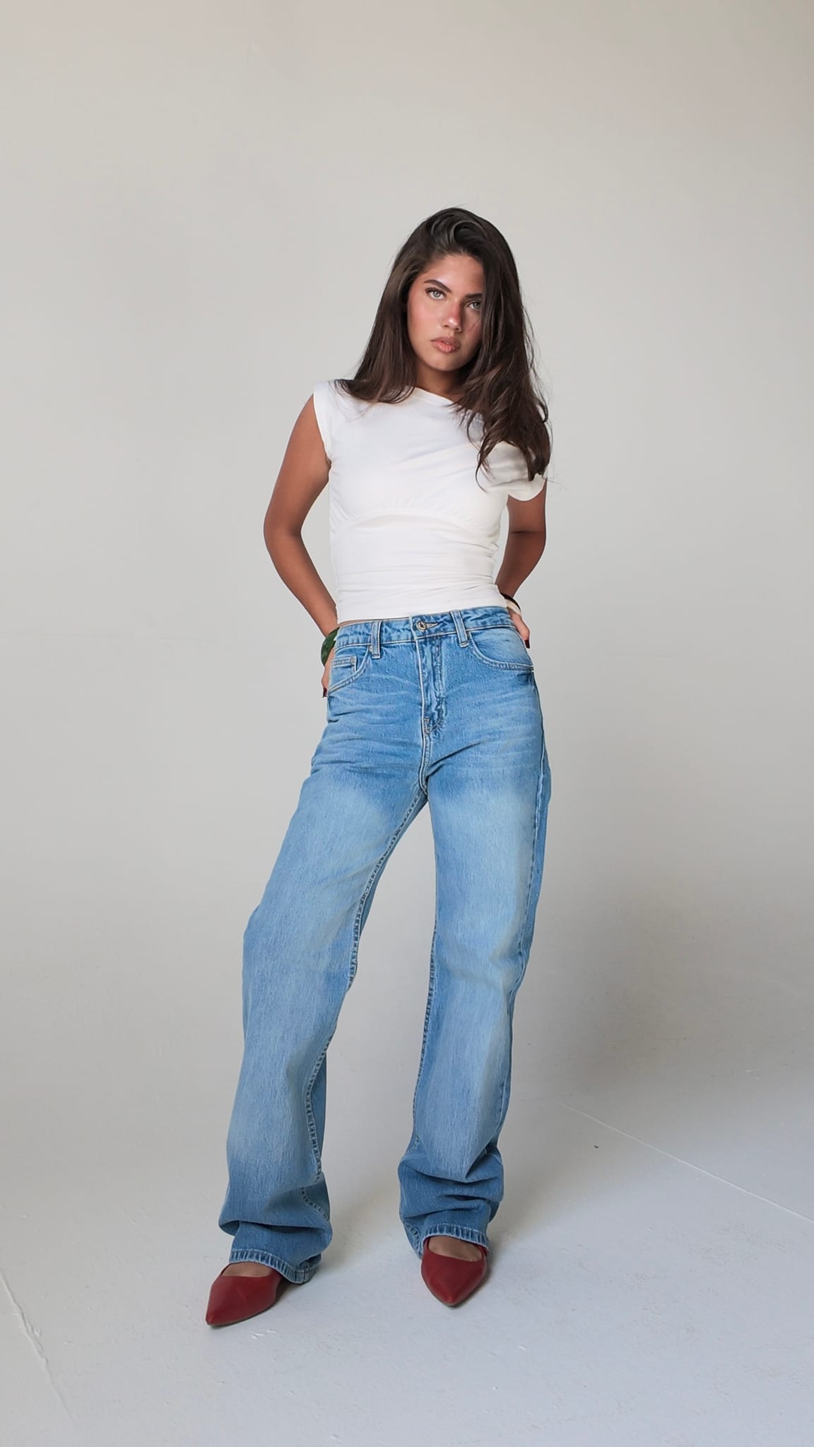 Ultra Comfort Light Vintage Blue Straight Jeans