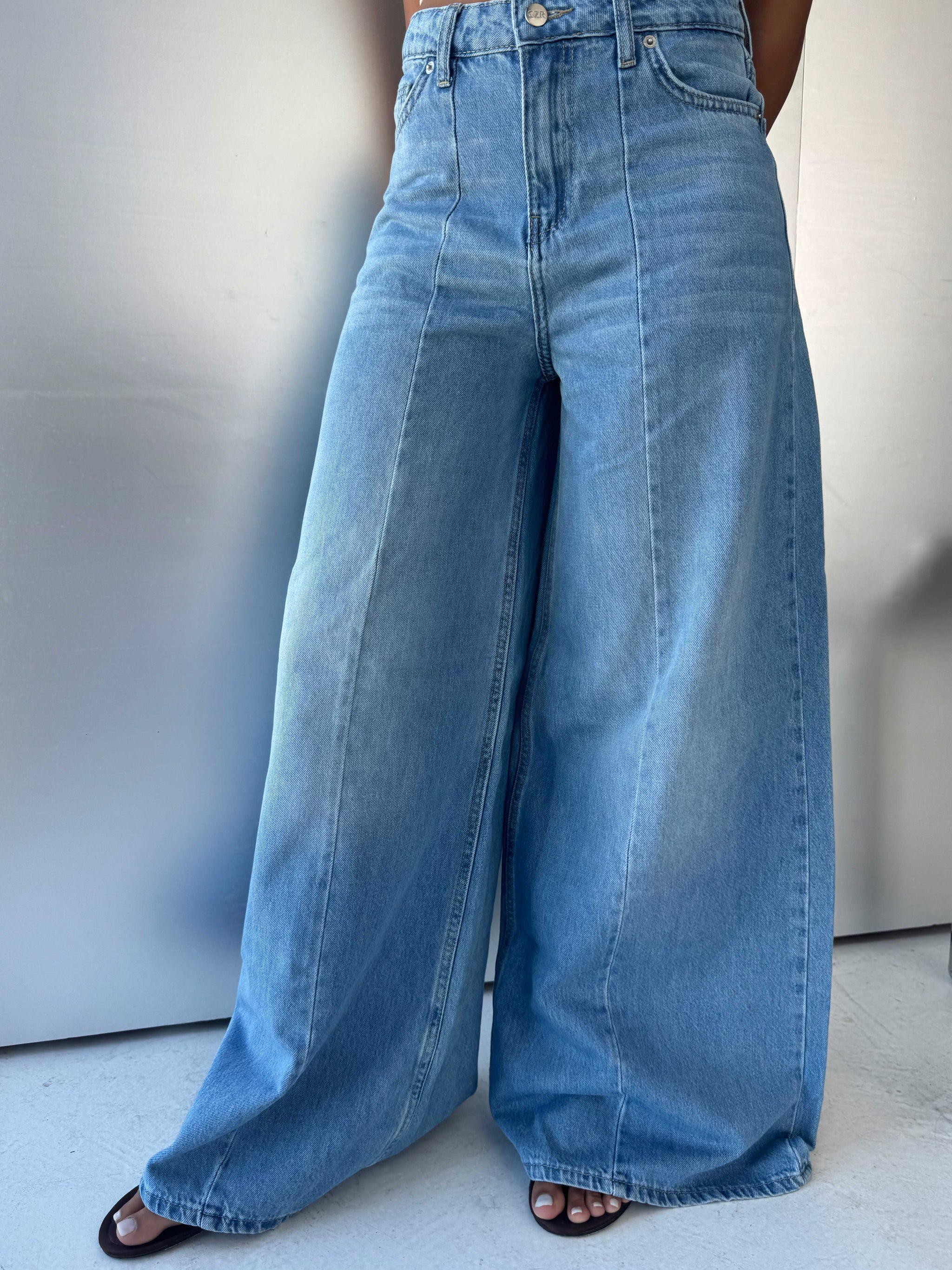 Wide-Leg High-Waist Light Vintage Blue Jeans Wide-Leg CIZARO - Cizaro Jeans