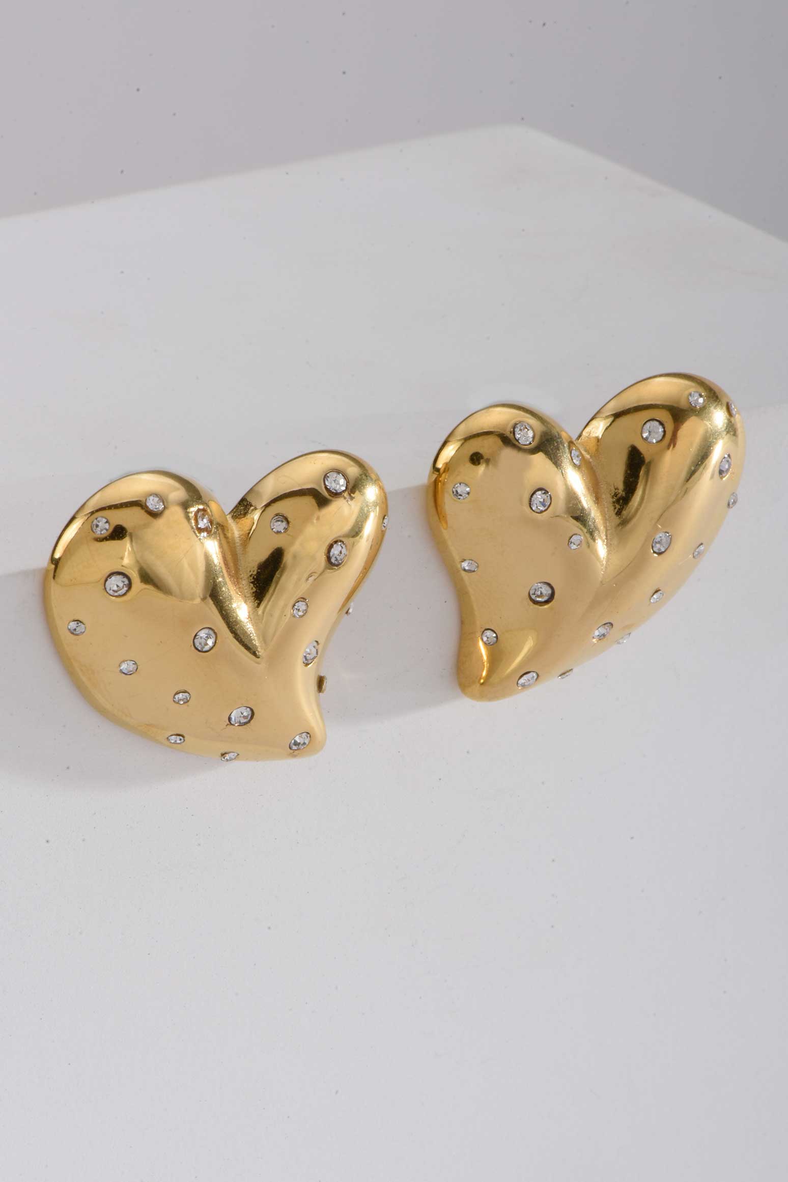 Stainless Steel Earrings | Smooth Sculpted Heart Gold Studs EARRINGS Accessories - Cizaro Jeans
