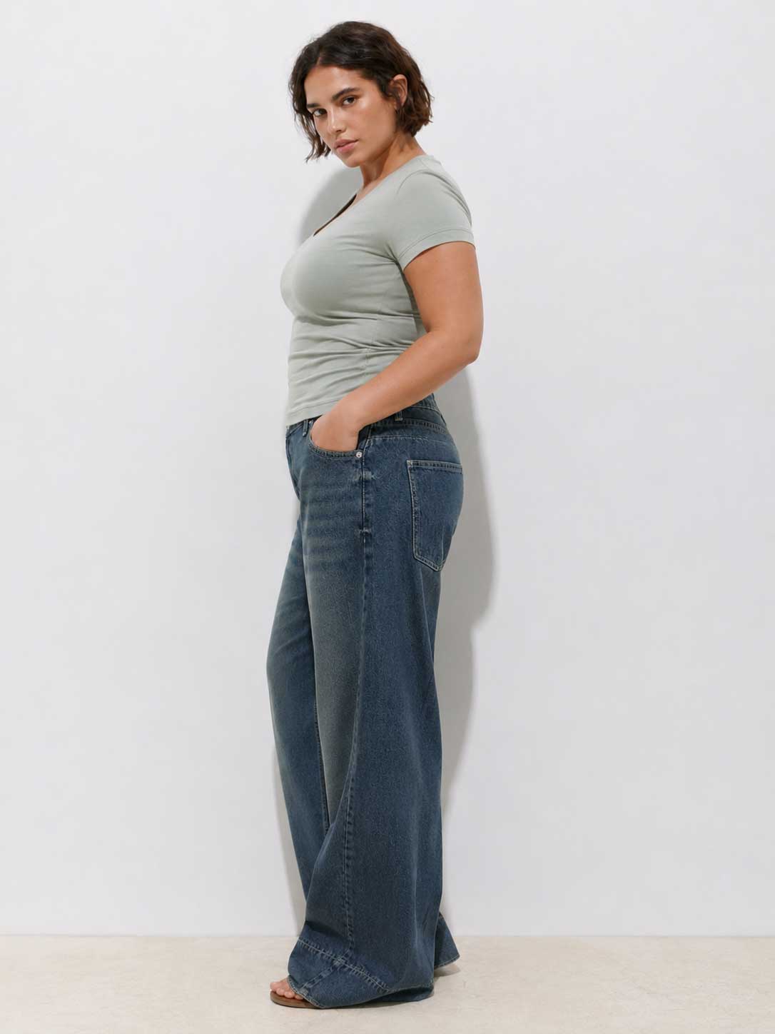Extreme Wide-Leg – High-Waist Mid Vintage Blue Jeans
