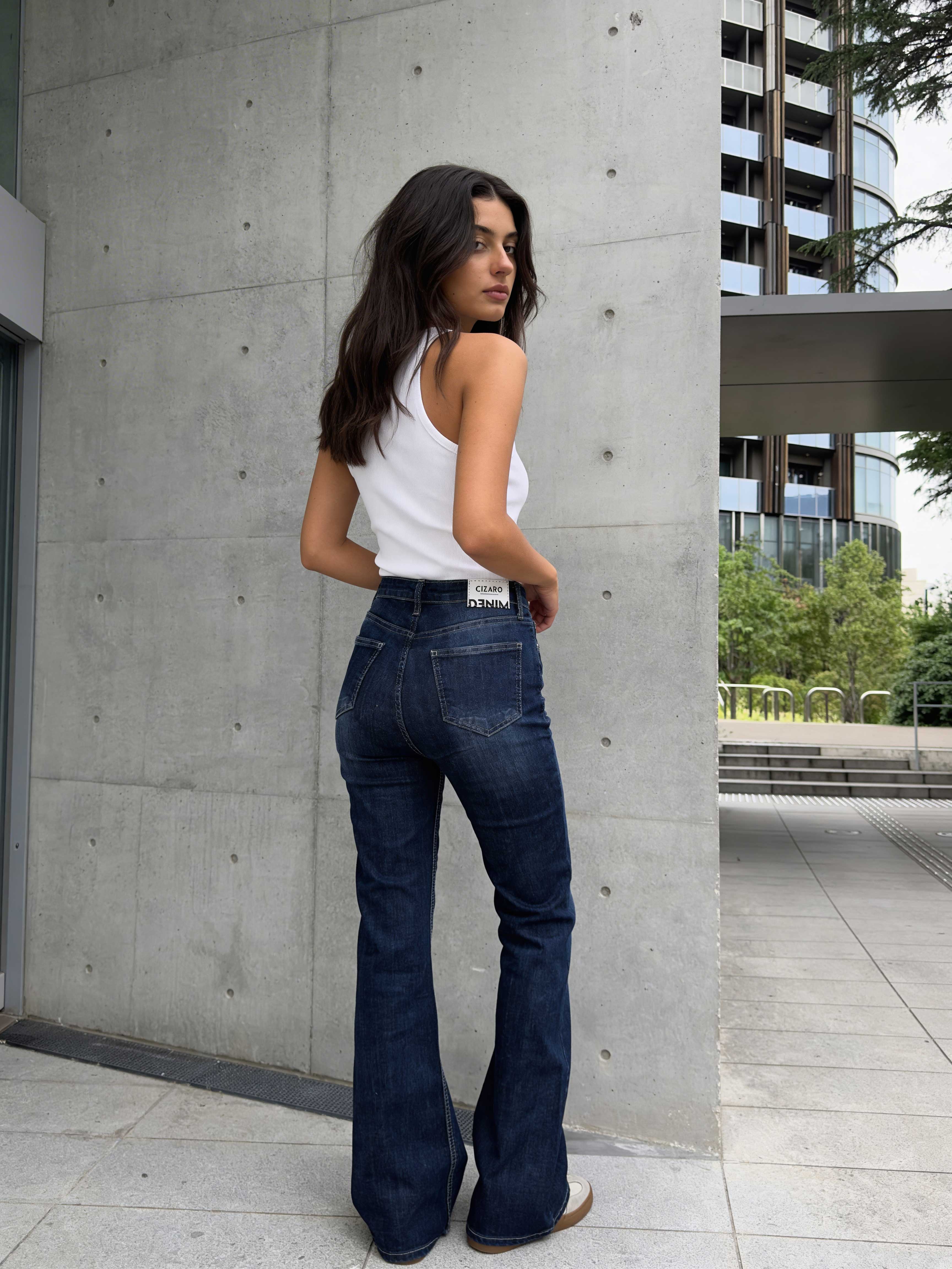 Flare – High-Waist Midnight Indigo Jeans Flare CIZARO - Cizaro Jeans